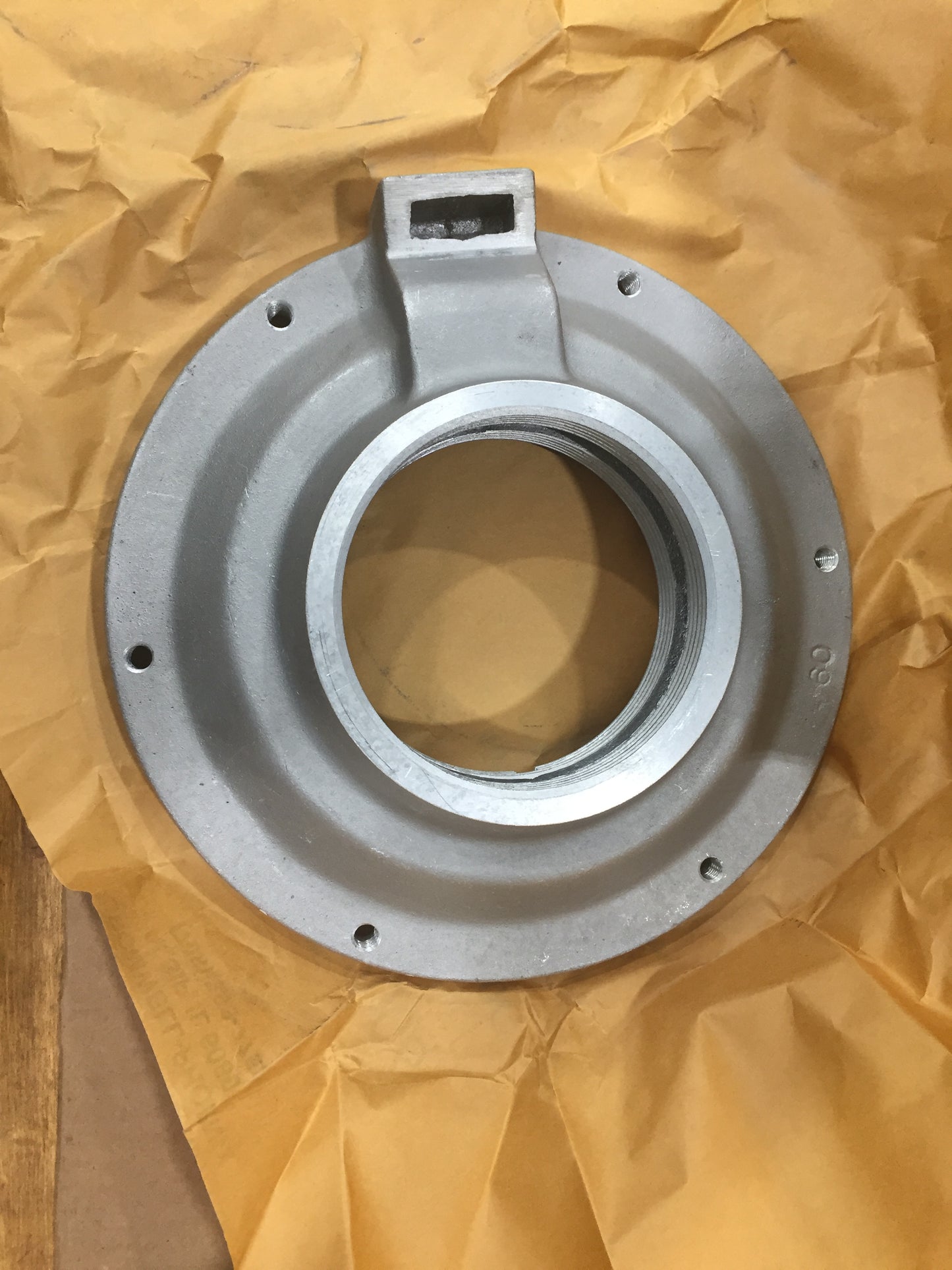 CAP BEARING INSIDE BACK 