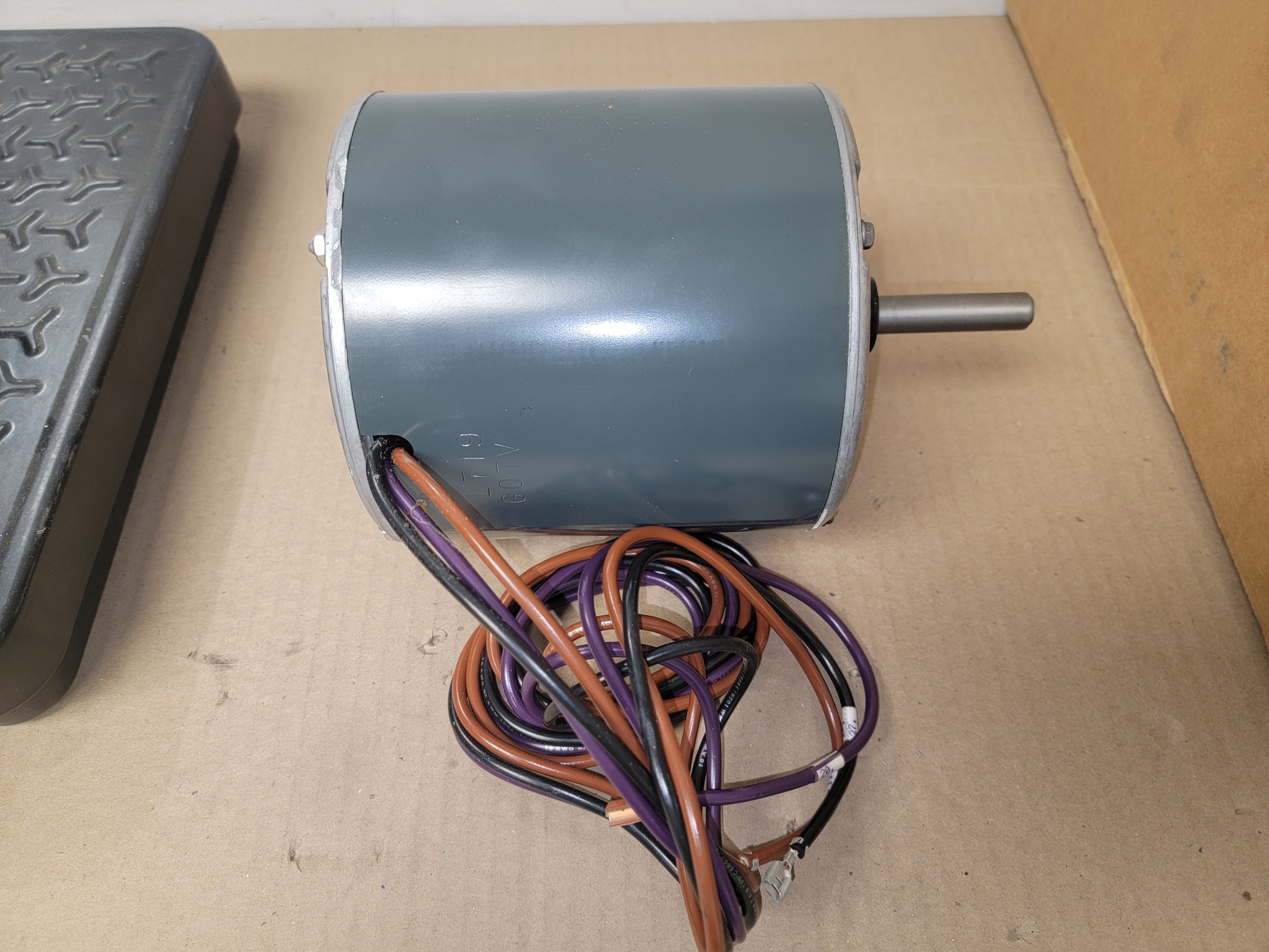 1/3HP CONDENSER FAN MOTOR 460/60/1 RPM:830/1-SPEED