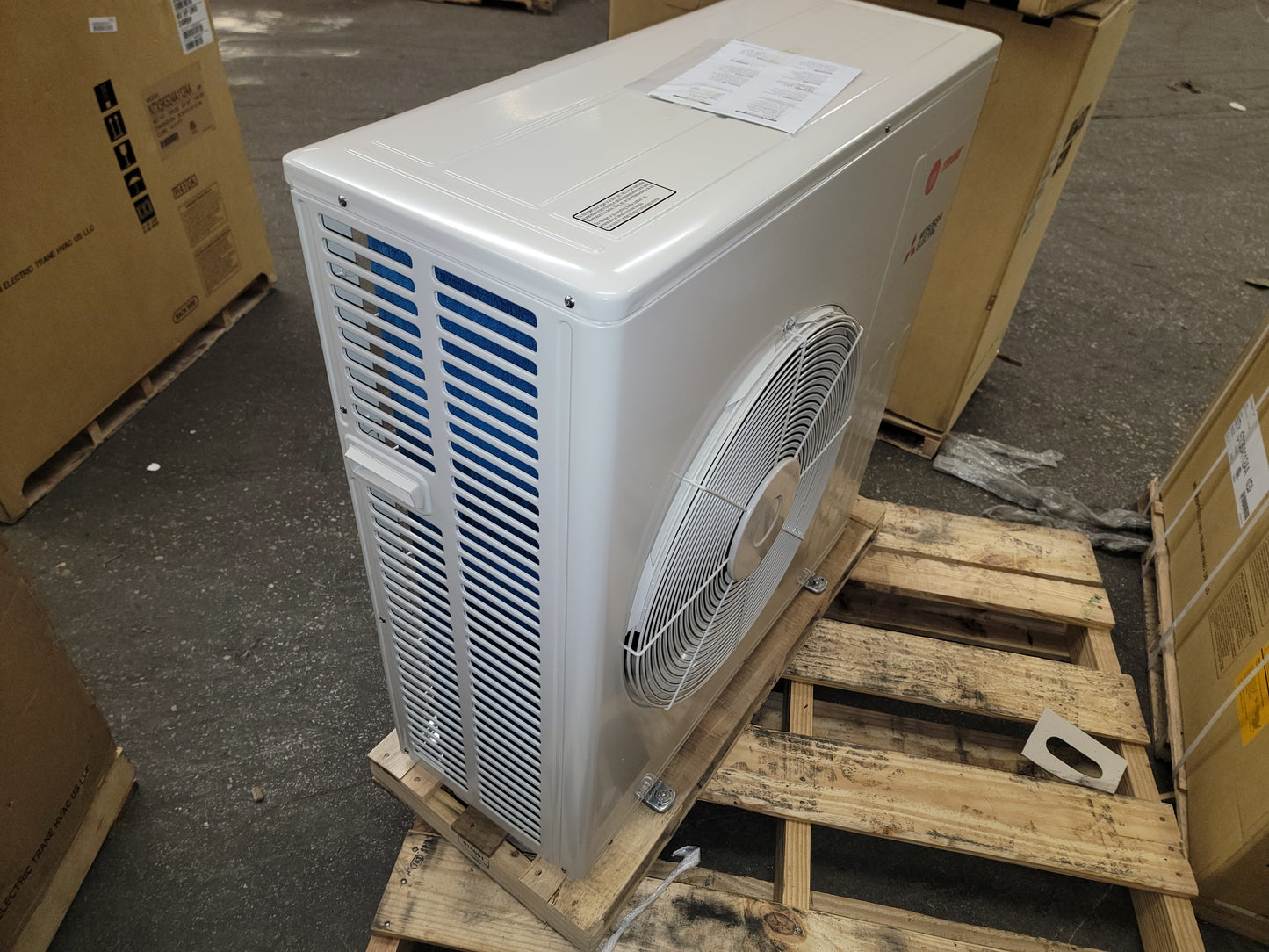 24,000 BTU SINGLE-ZONE INVERTER-DRIVEN OUTDOOR HEAT PUMP MINI SPLIT UNIT, 16 SEER 208-230/60/1 R-410A