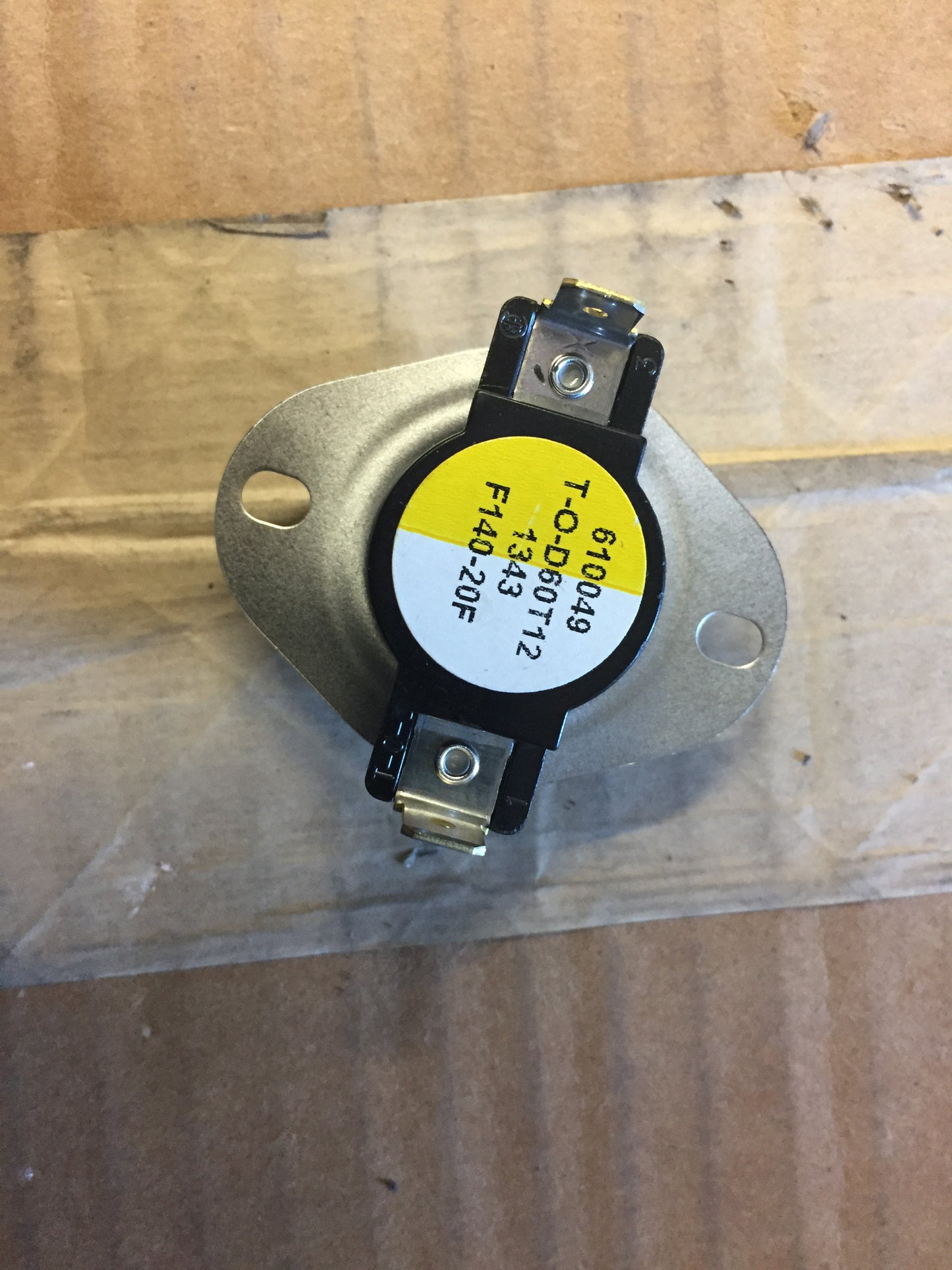 FAN CONTROL THERMOSTAT, OPEN:120, CLOSE:140(20)