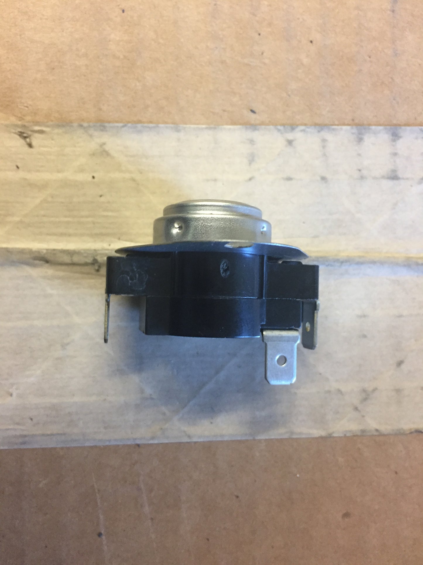 THERMOSTAT, OPEN:170, CLOSE:150(20)