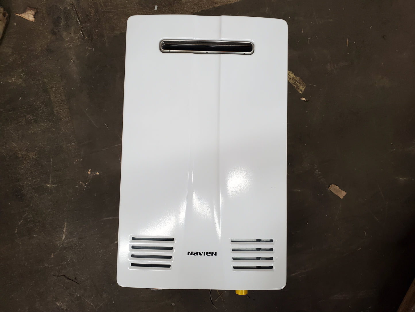 199,000 BTU NON-CONDENSING NATURAL GAS TANKLESS WATER HEATER 81%