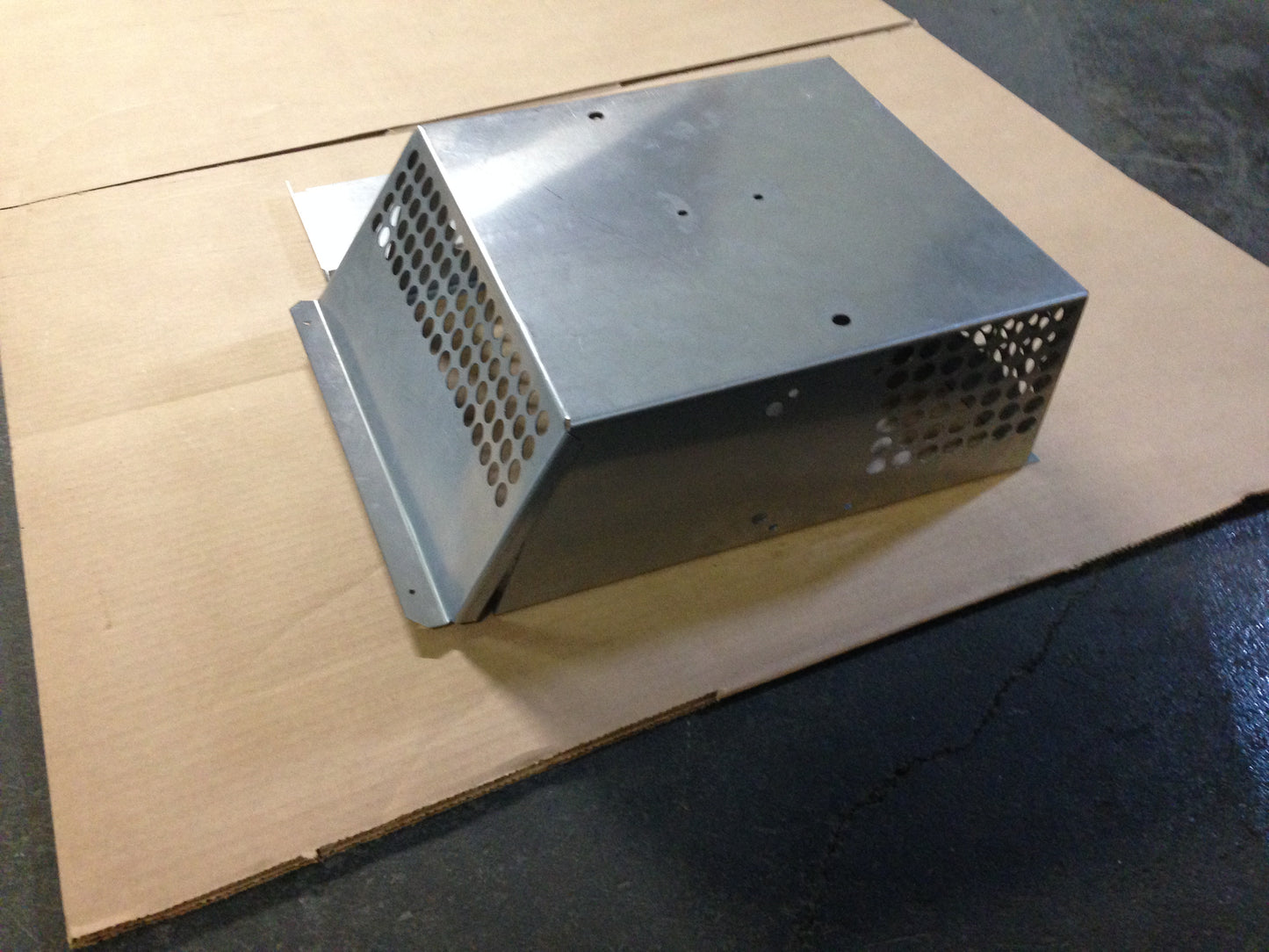 VENT BOX ASSEMBLY, YD, LRG