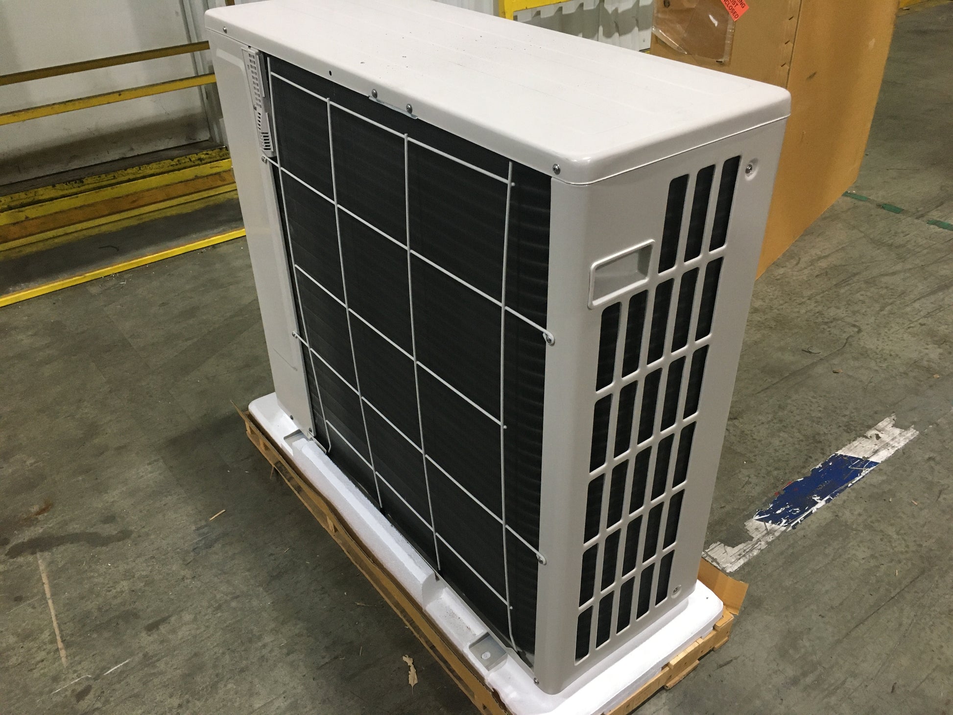 1-1/2 TON SINGLE-ZONE OUTDOOR MINI-SPLIT DC INVERTER HEAT PUMP UNIT, 16 SEER 208-230/60/1 R-410A