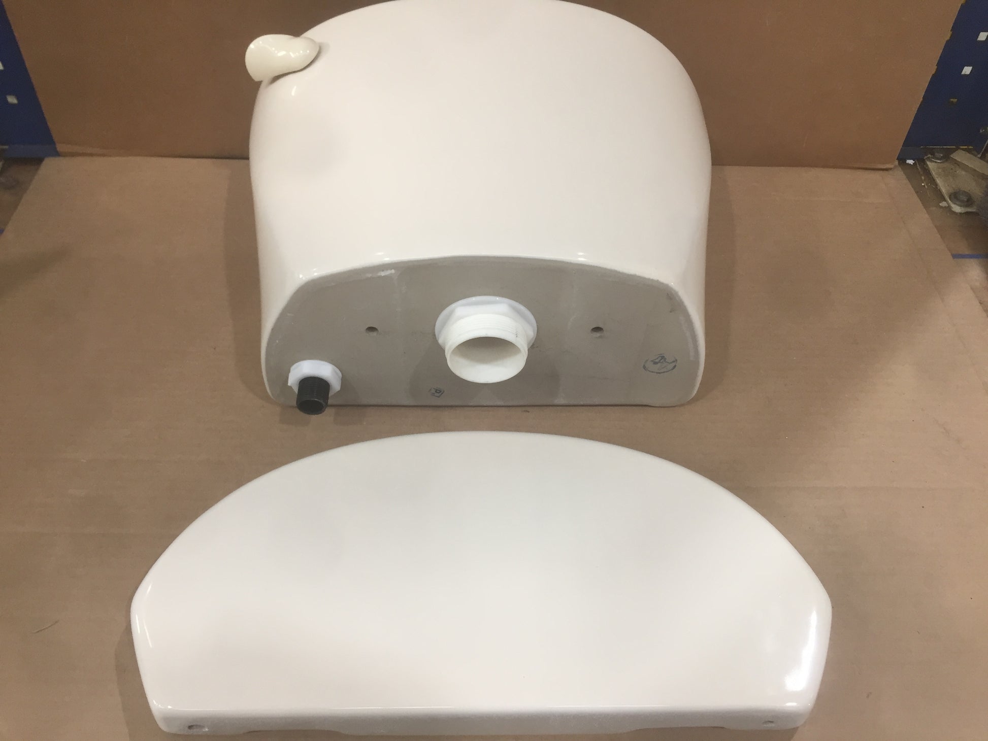 EVOLUTION BONE 1.28 GPF TOILET TANK W/ LEFT HAND TRIP LEVER