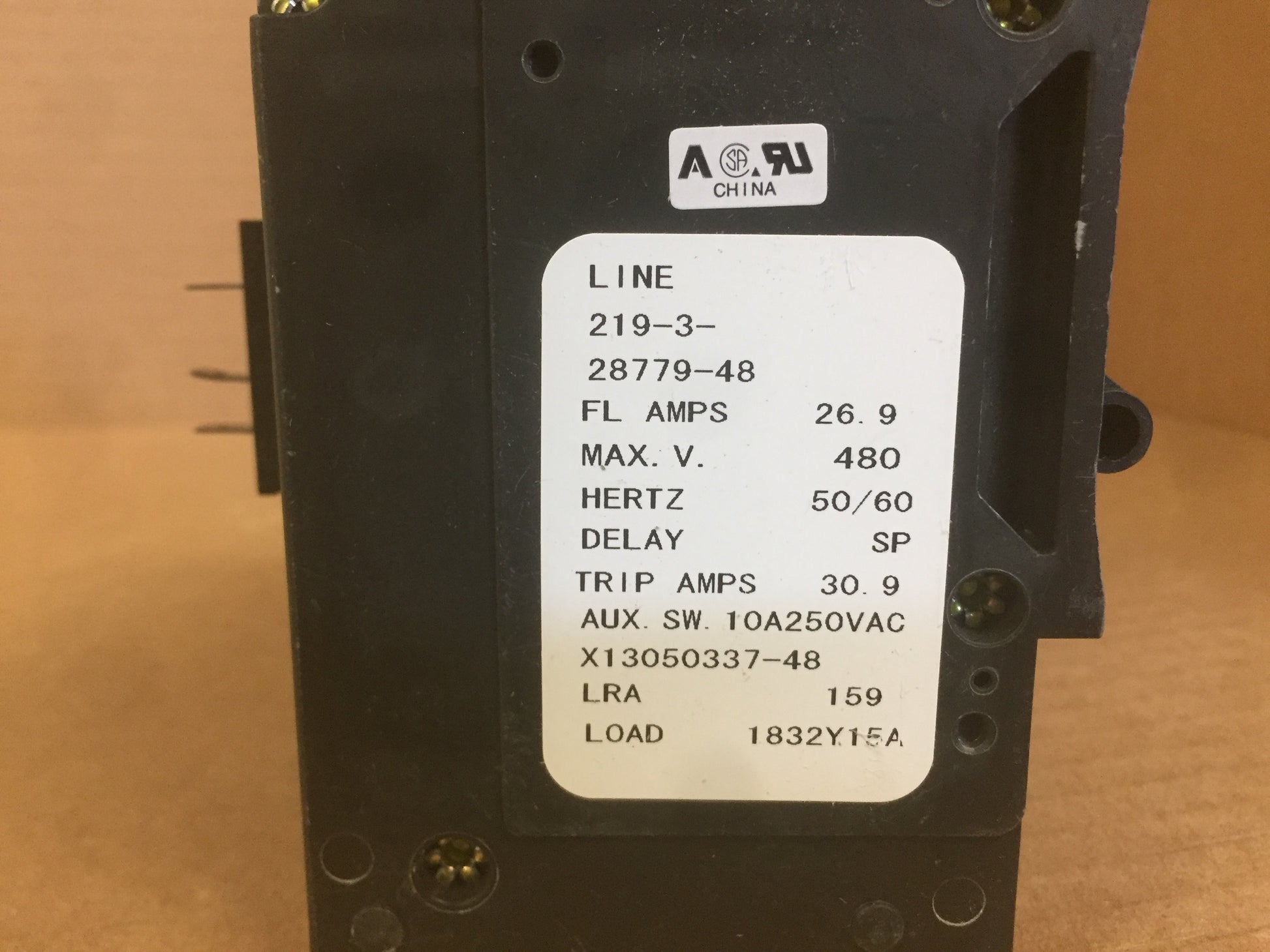 3 POLE CIRCUIT BREAKER