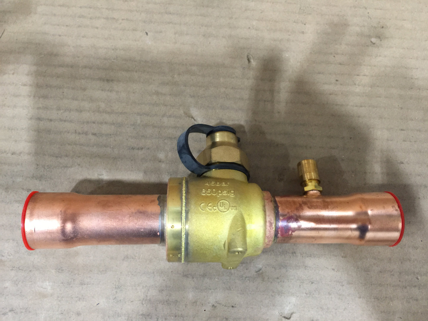 SHUT-OFF BALL VALVE STRAIGHTWAY TYPE GPC 28S; 1-1/8 SOLDER ODF