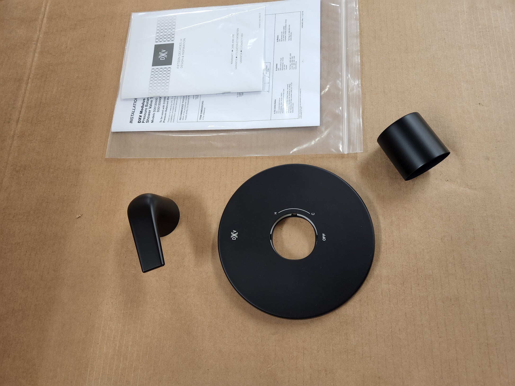 DXV MODULUS MATTE BLACK PRESSURE BALANCE SHOWER VALVE TRIM