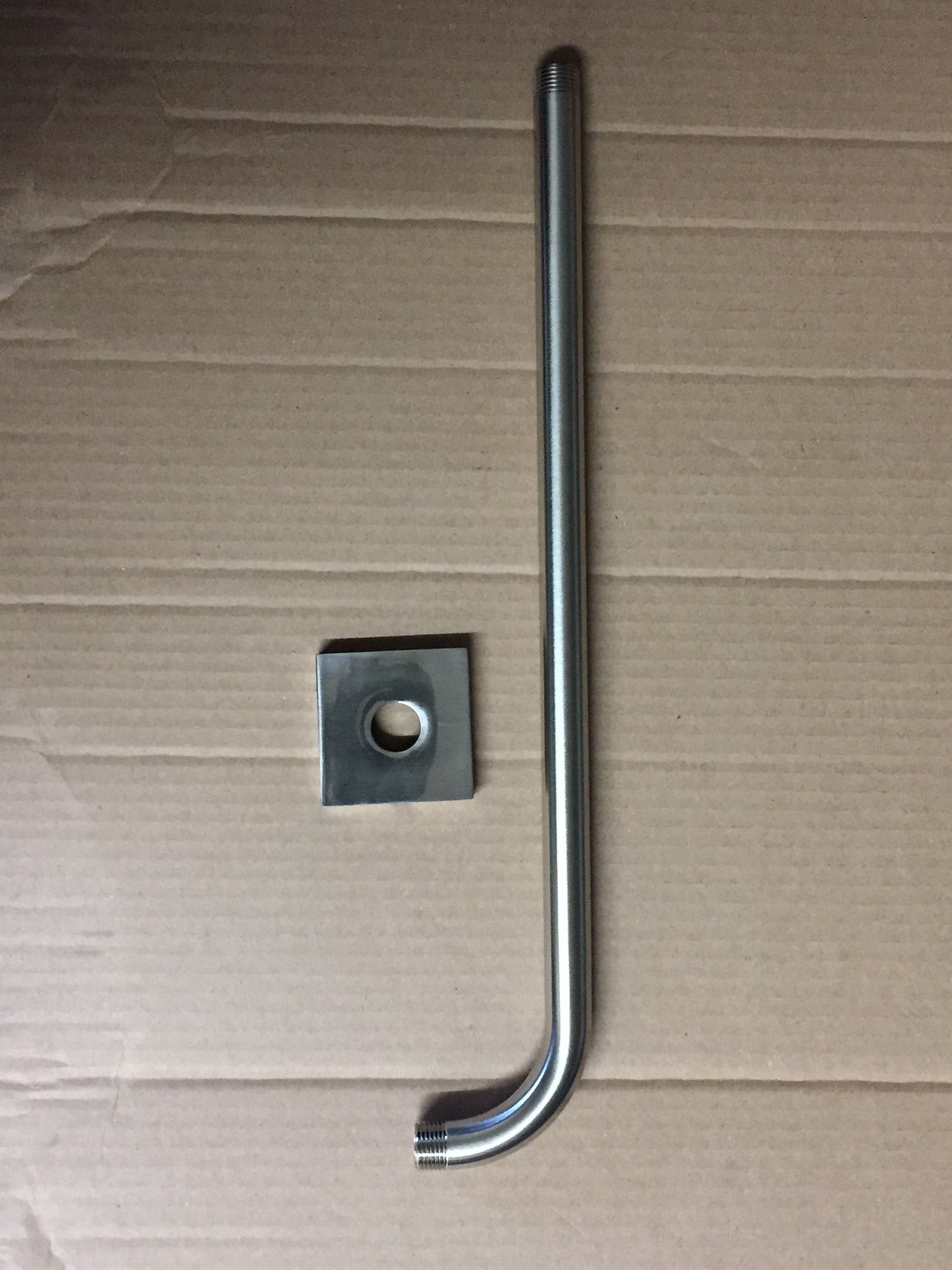 18" BRUSHED NICKEL, ROUND RIGHT SHOWER ARM WITH ESCUTCHEON