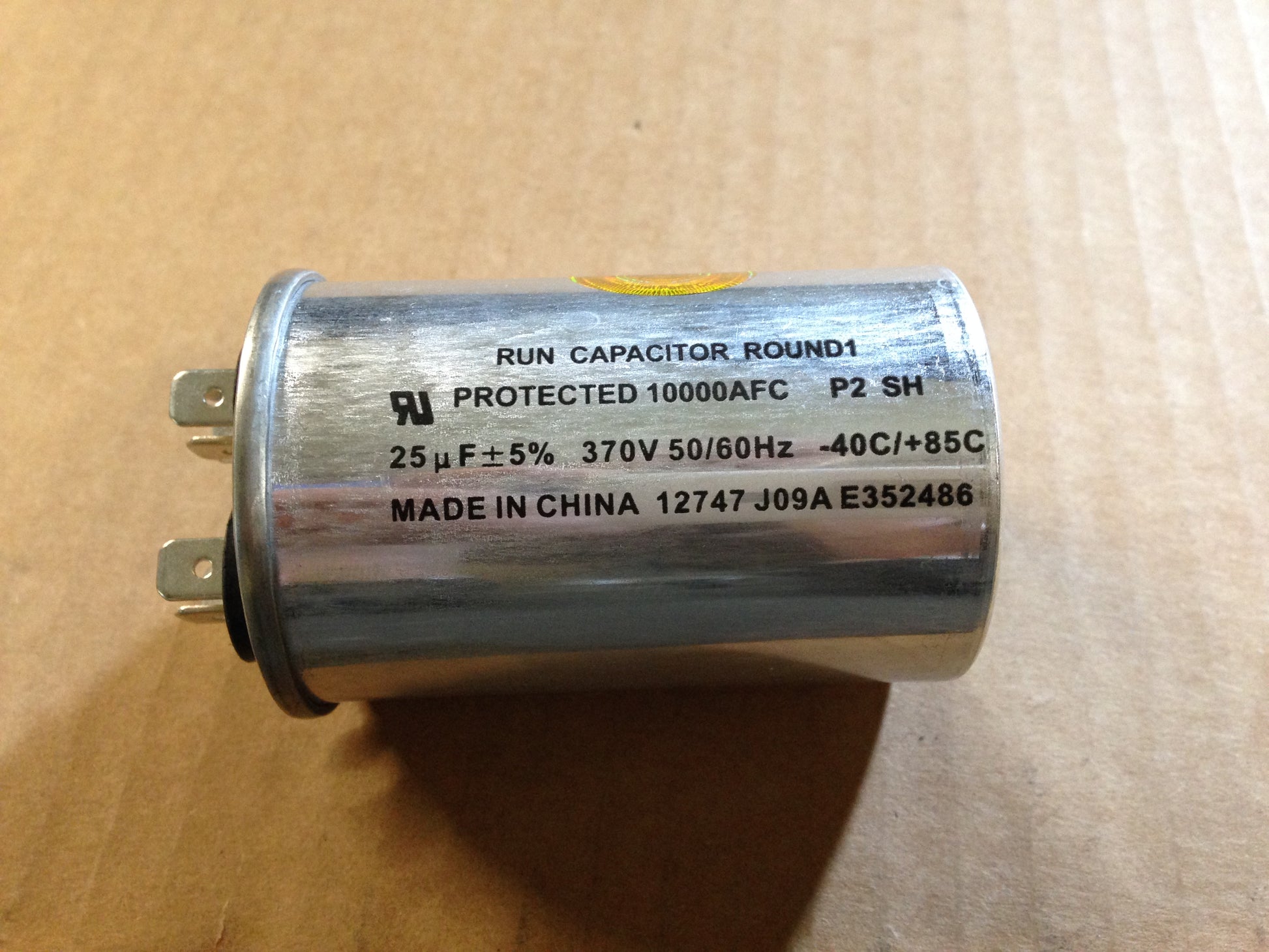 25uF X 370V ROUND RUN CAPACITOR, 50-60