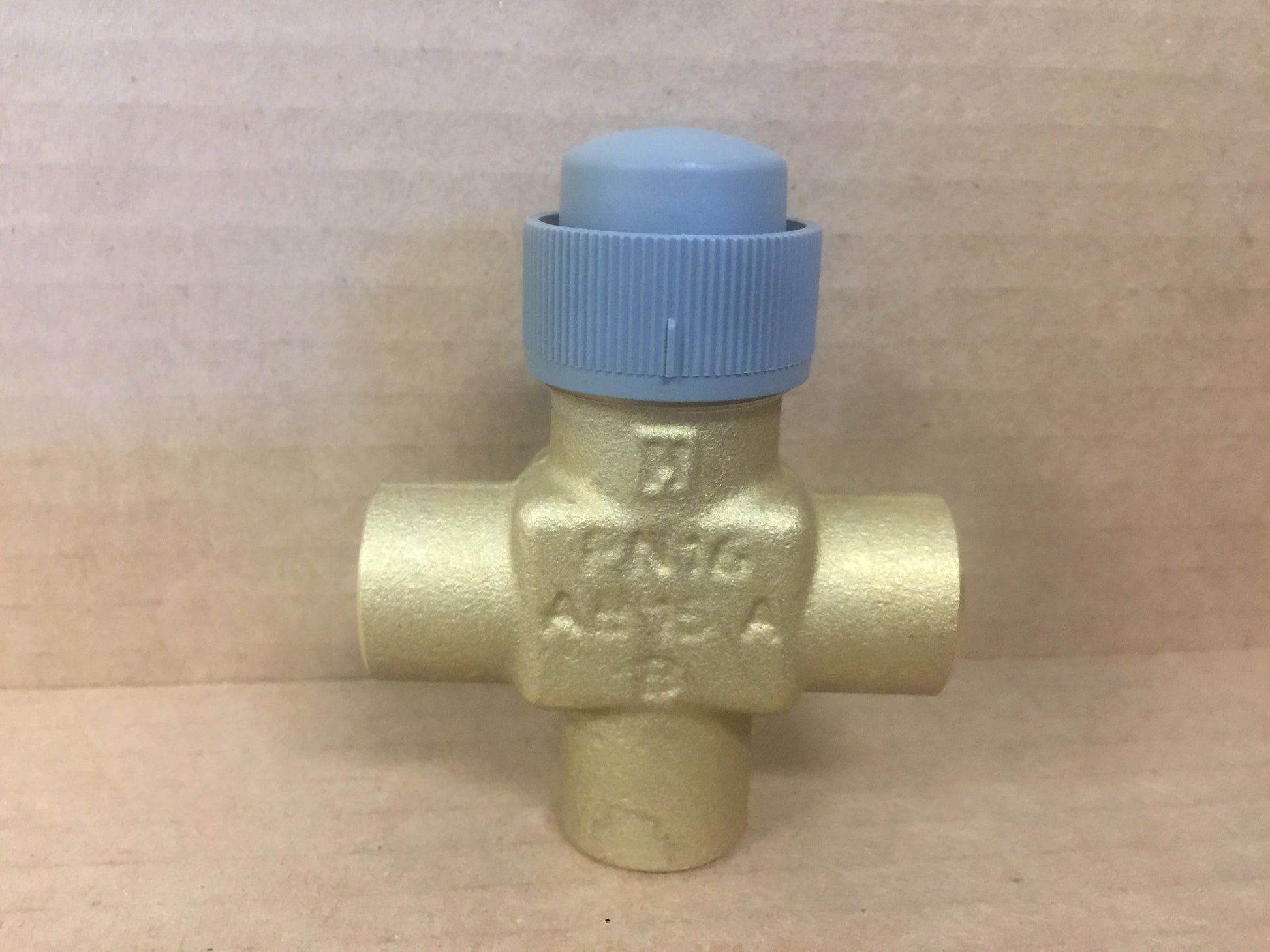 1/2" 3 WAY NPT VALVE