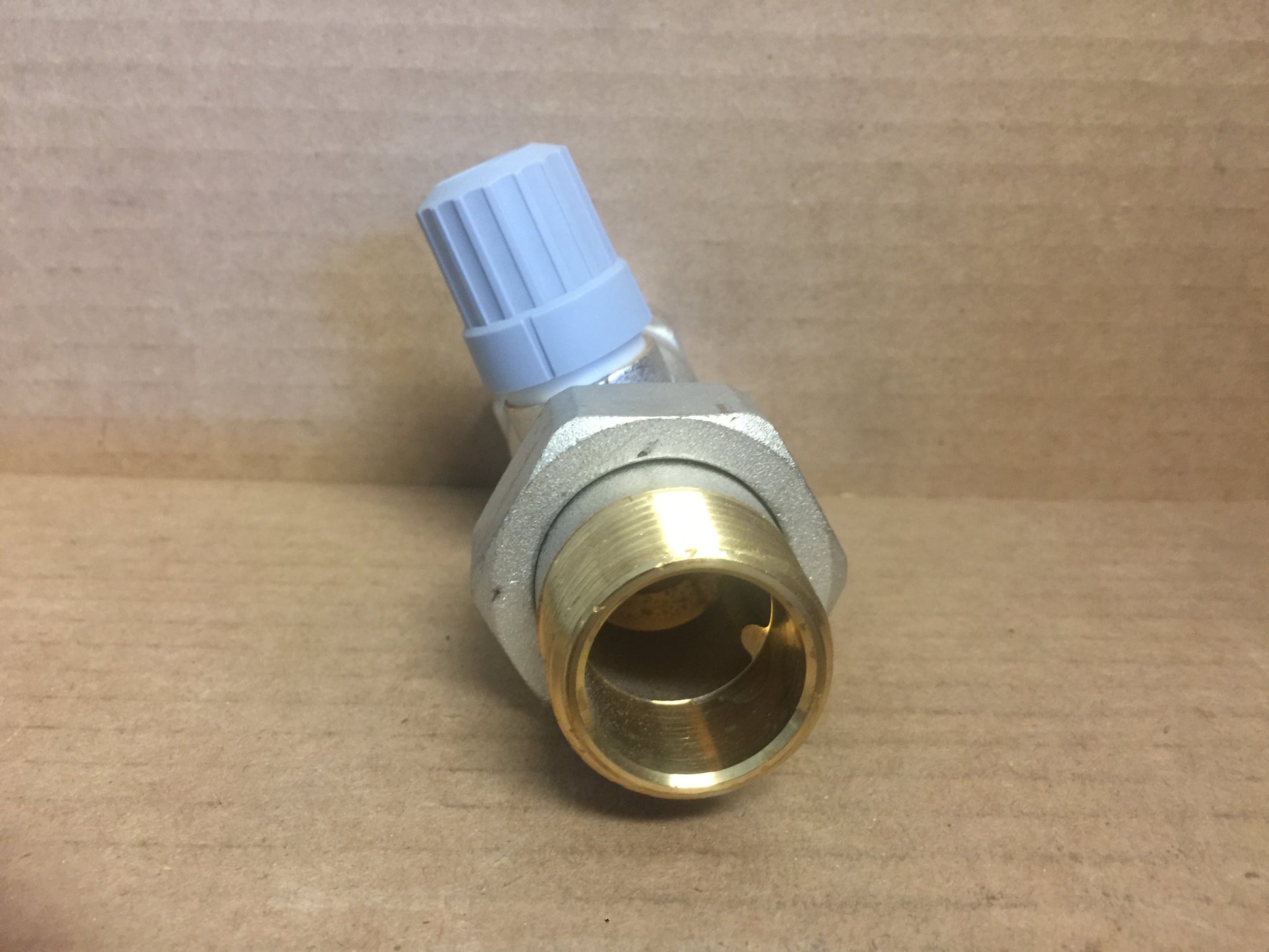 VALVE; 1" STRAIGHT THERMOSTATIC RADIATOR VALVE