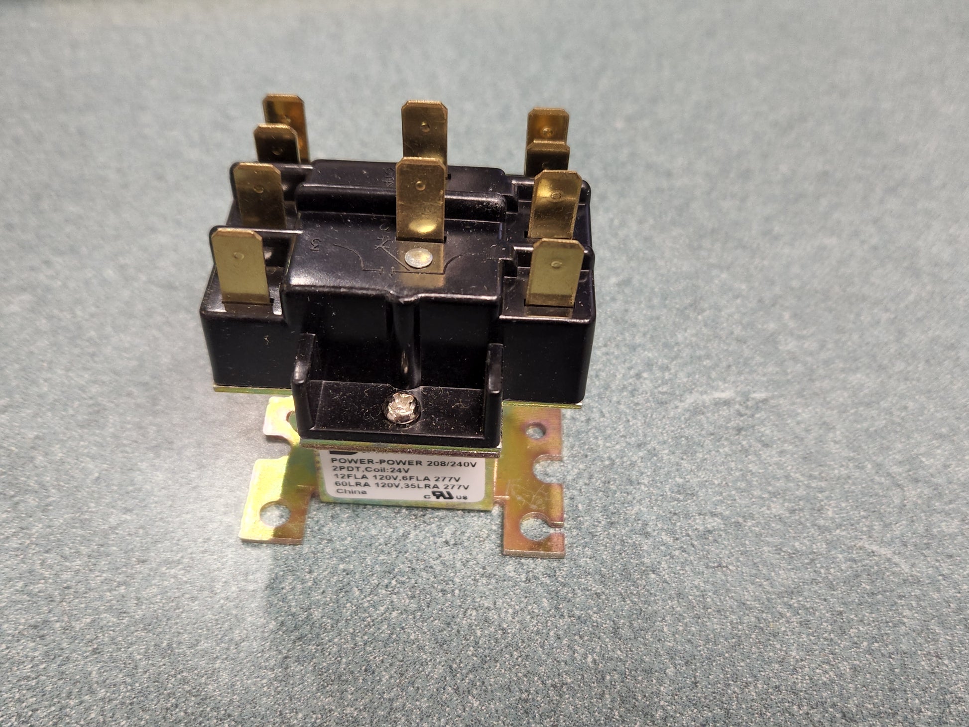 DPDT SWITCHING RELAY 24 VAC
