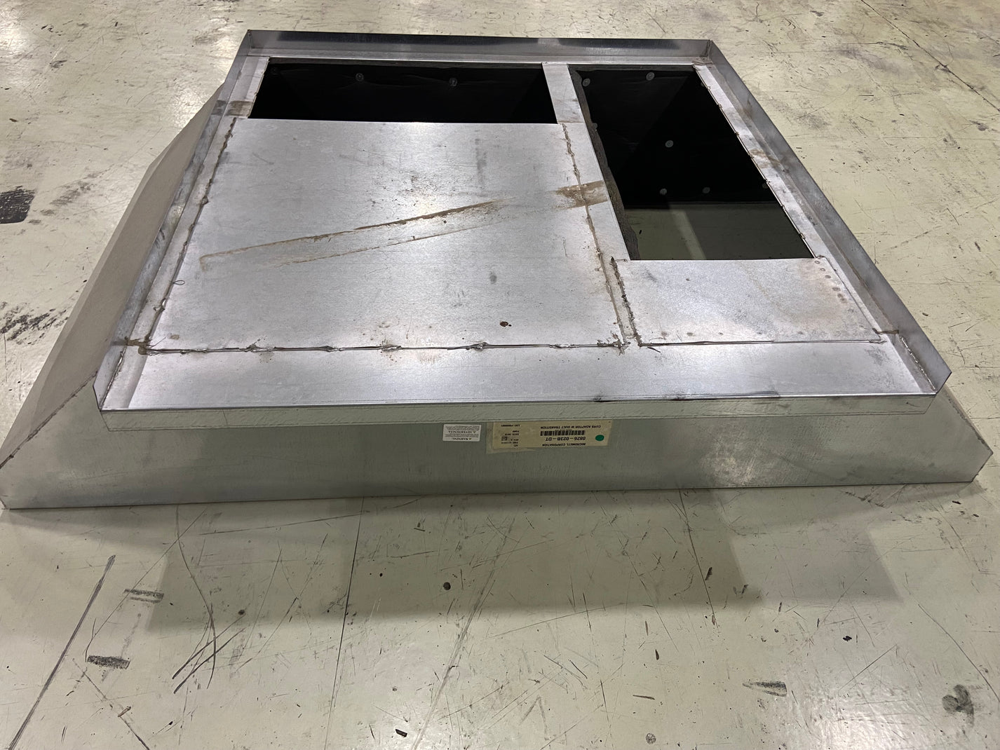 Micrometl 0826-023B-Dt 18 High Roof Curb Adapter With Duct Transition ...