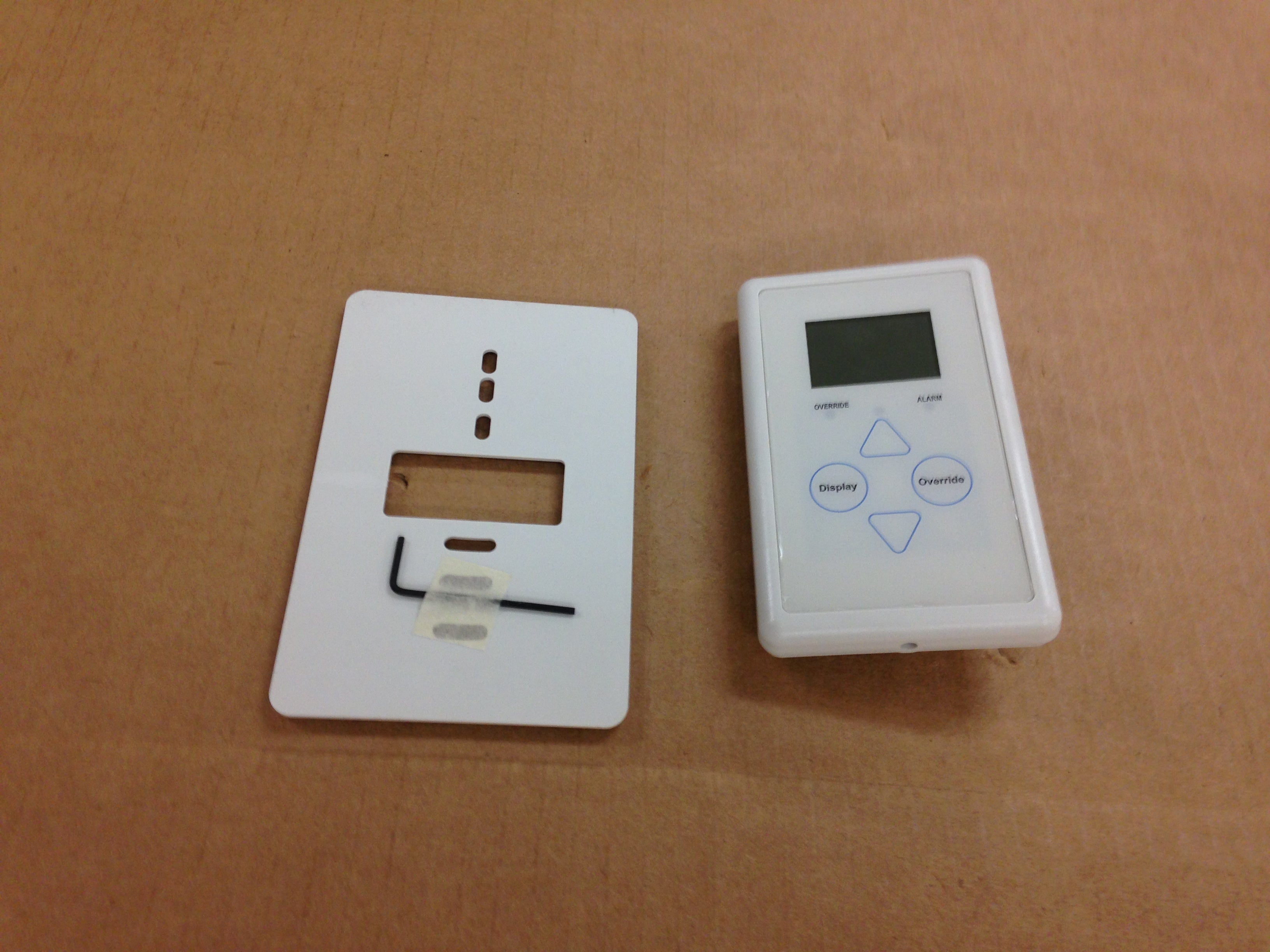 EBUS LCD Space & Humidity Sensor – Surplus City