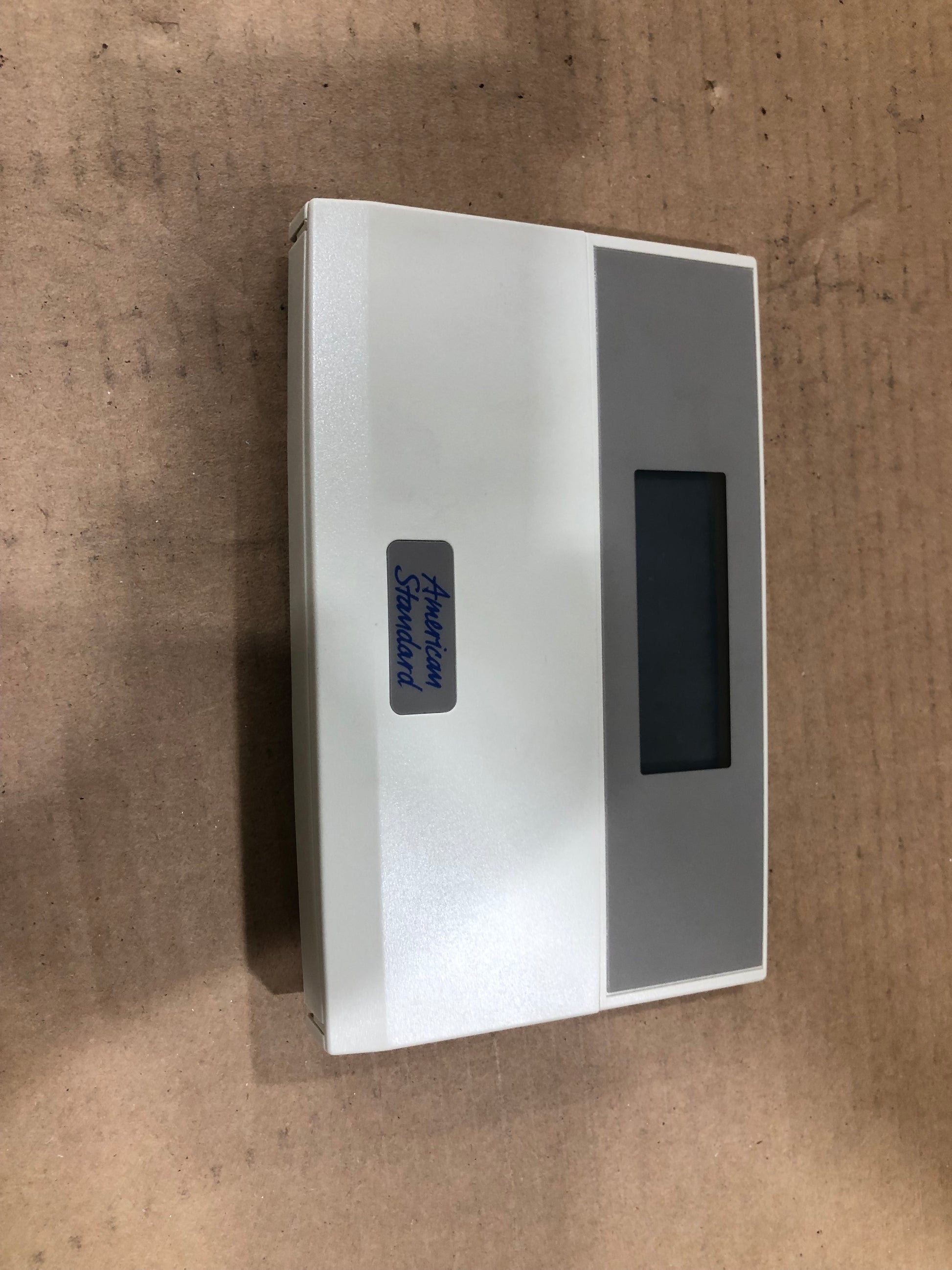 24 VAC PROGRAMMABLE COMMERCIAL THERMOSTAT