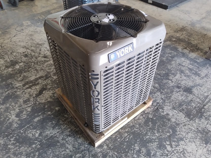 2-1/2 TON "LX" SERIES SPLIT-SYSTEM AIR CONDITIONER, 13 SEER 208-230/60/1 R-410A