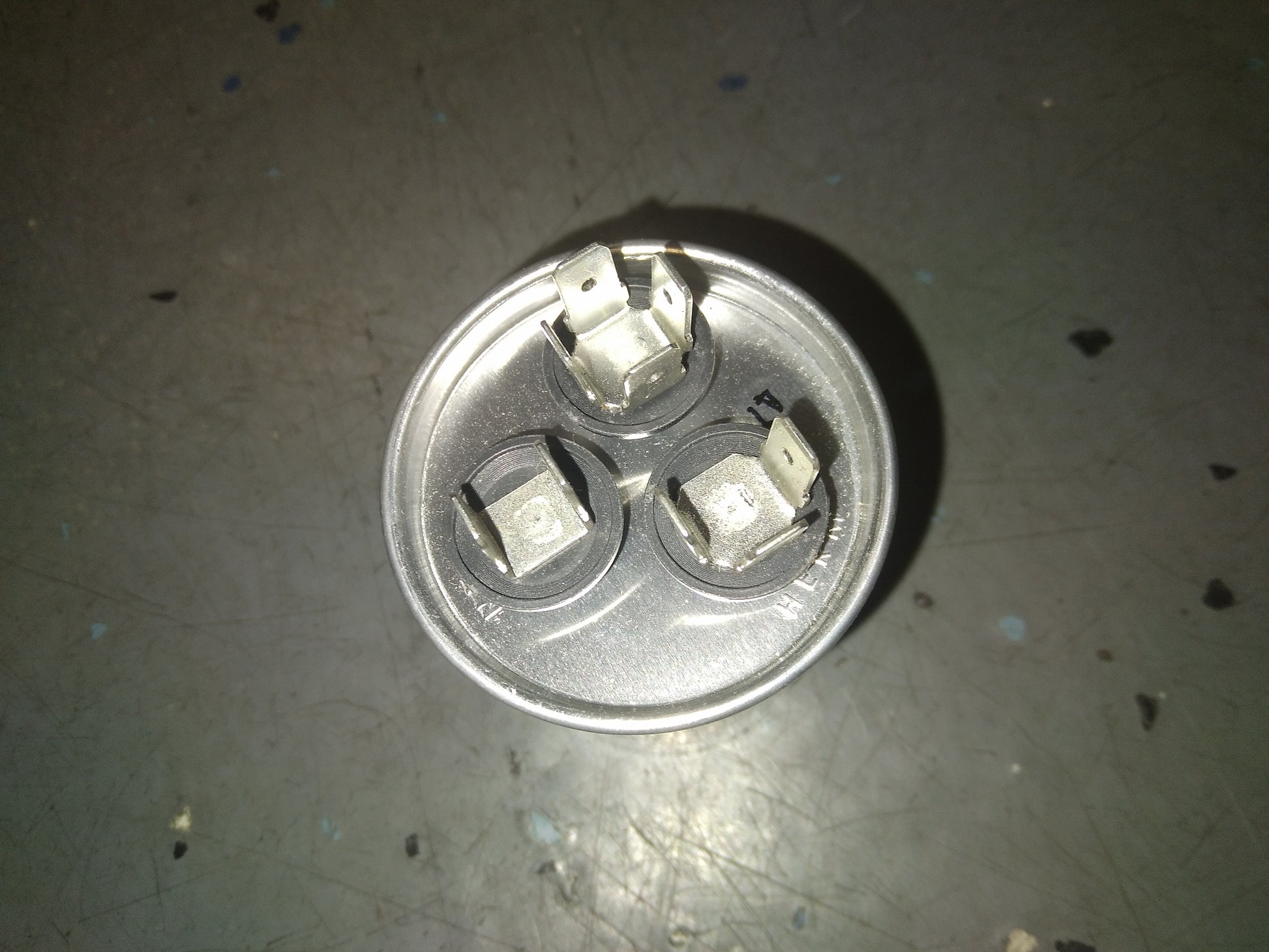 20UF X 370/400 VAC ROUND AC RUN CAPACITOR 50/60 HZ