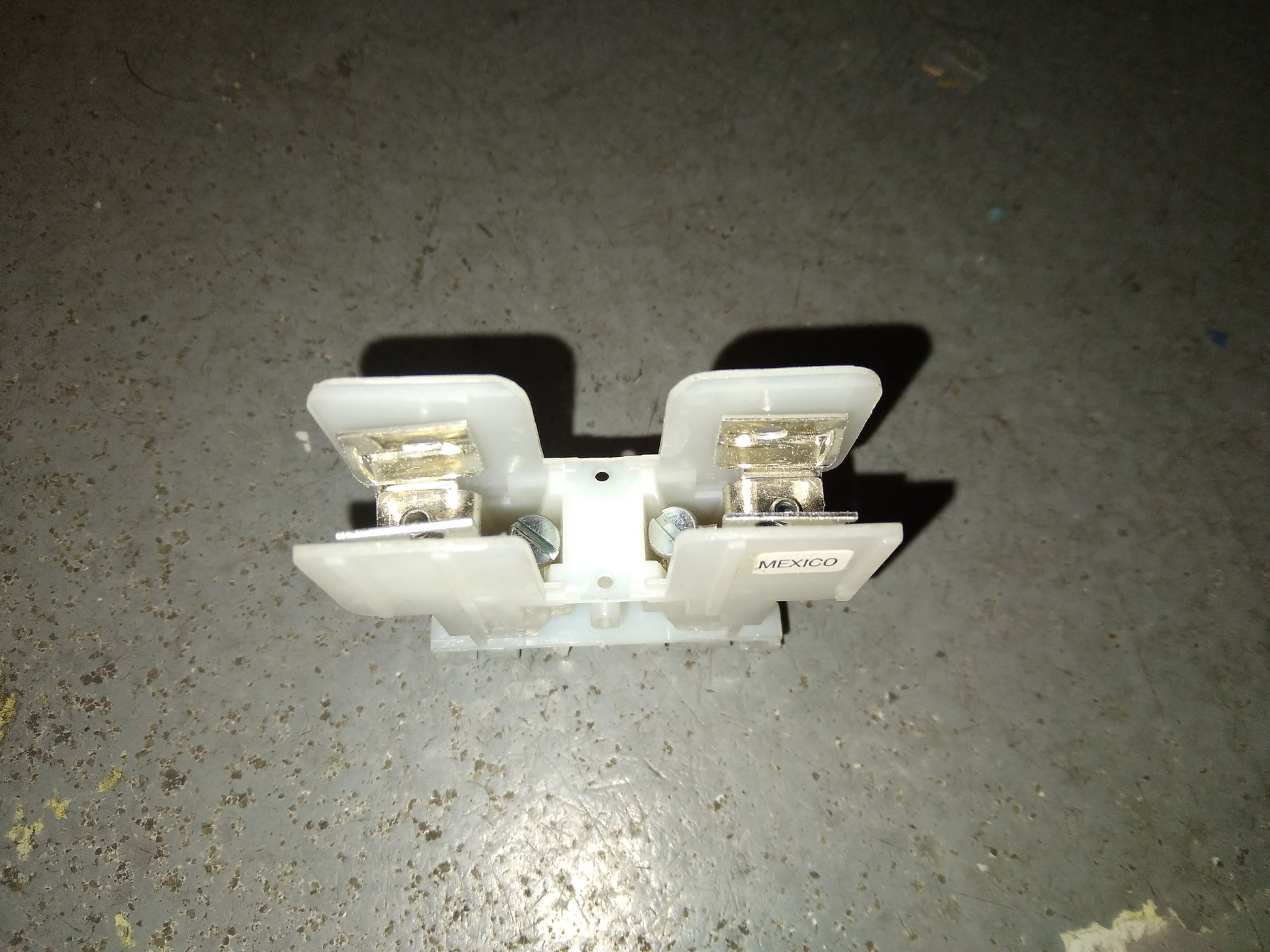 SECONDARY FUSE BLOCK 250V 1 POLE