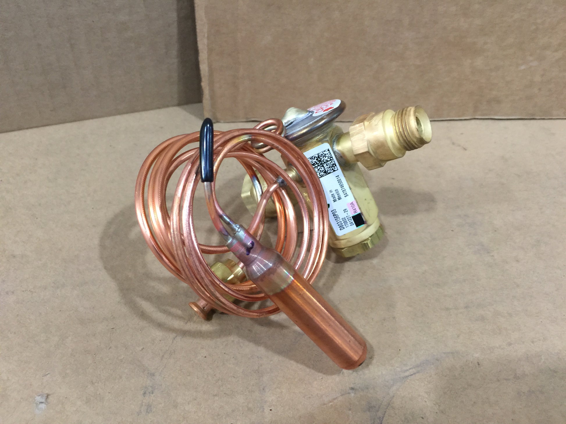 THERMOSTATIC EXPANSION VALVE; MODEL HCE, R-410A