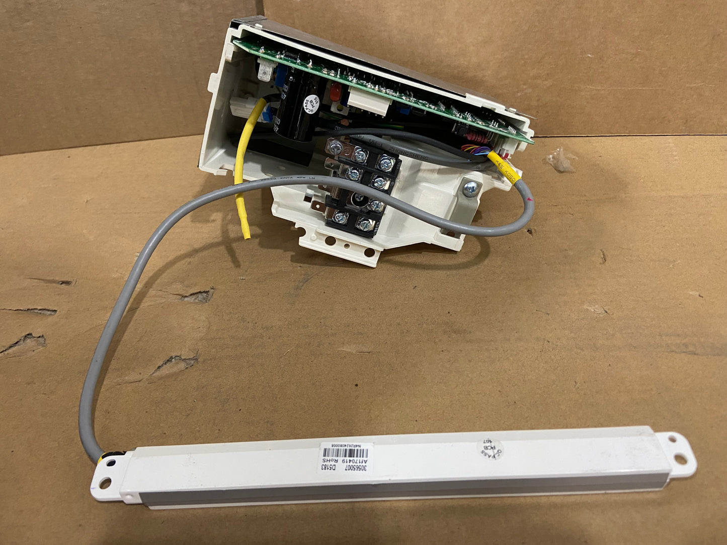 ELECTRICAL BOX ASSEMBLY