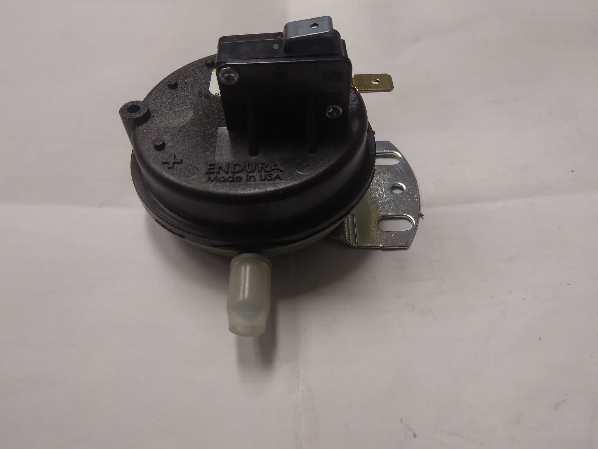 SINGLE PORT PRESSURE SWITCH .29"WC SINGLE POLE