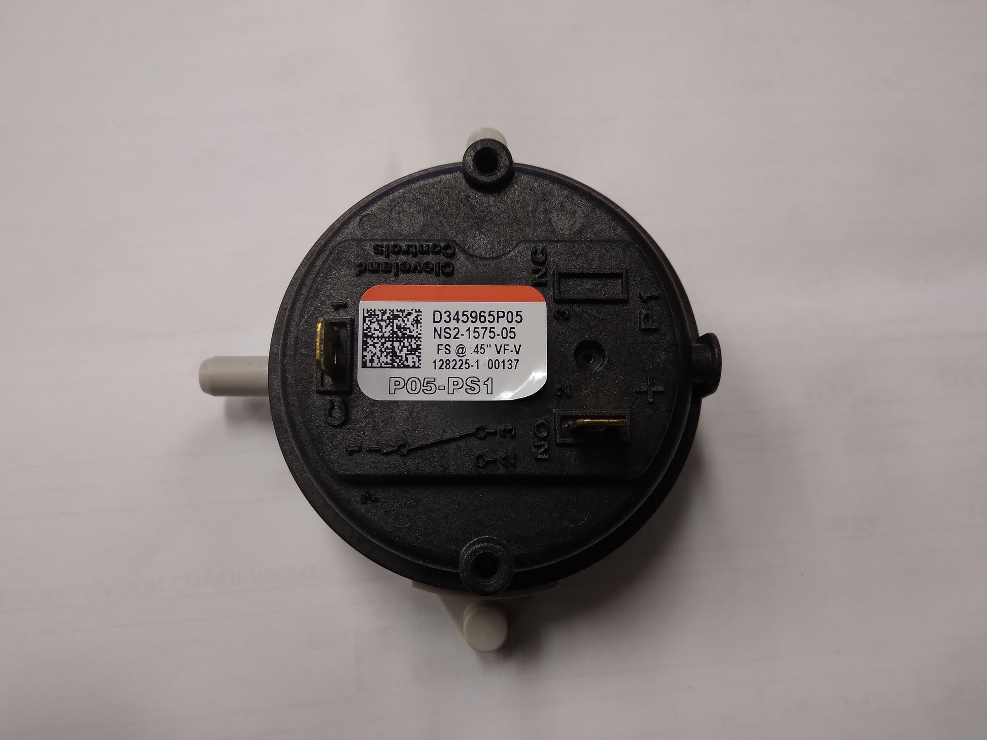 PRESSURE SWITCH .45"WC, 1-PORT, SPST, 28VA AT 24VAC, NORMALLY OPEN