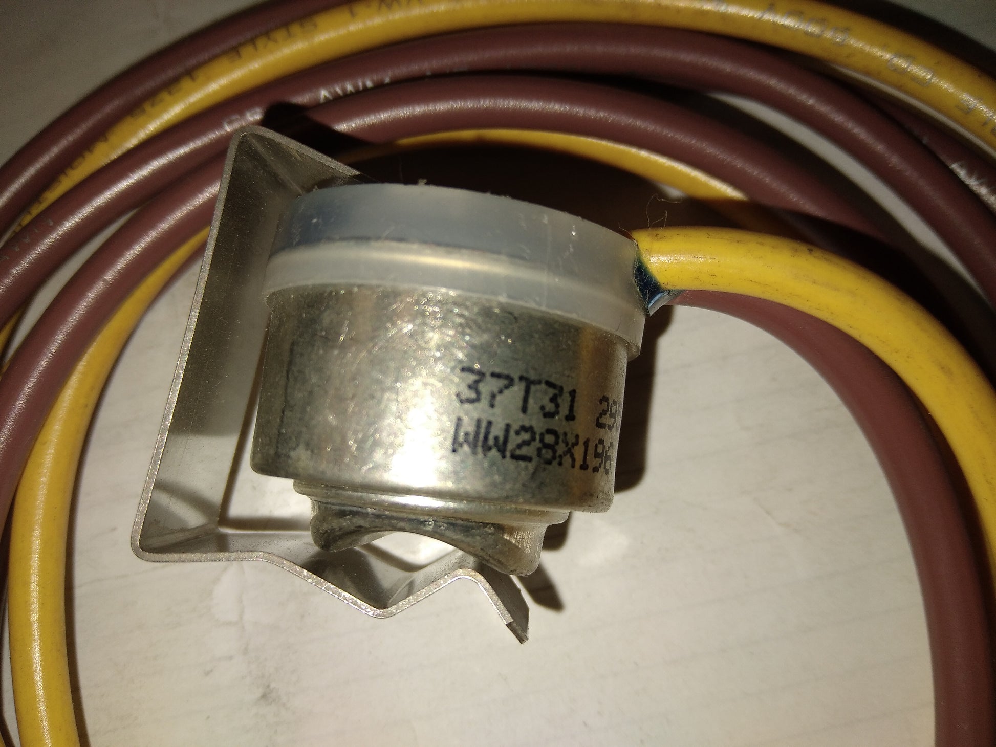 DEFROST CONTROL THERMOSTAT 33F OPEN 70F CLOSED 