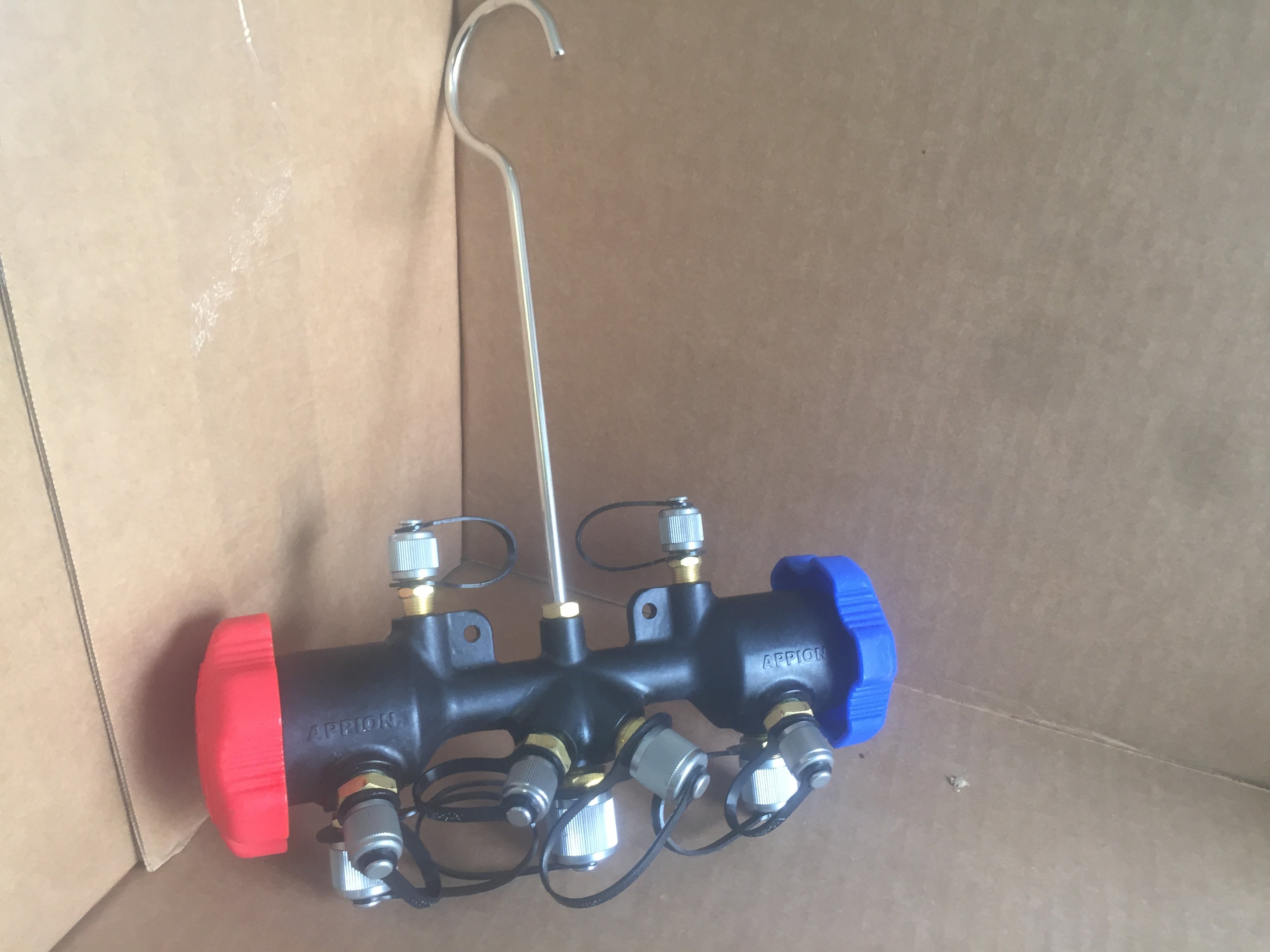 Megaflow VACuum Manifold – Surplus City Liquidators