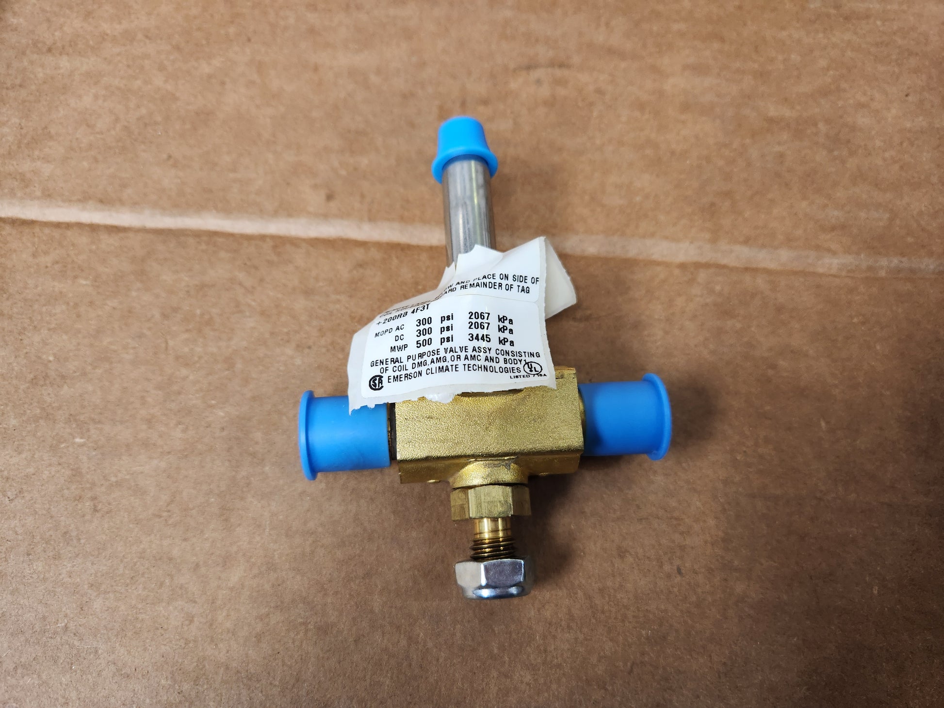 REFRIGERANT SOLENOID VALVE LESS COIL