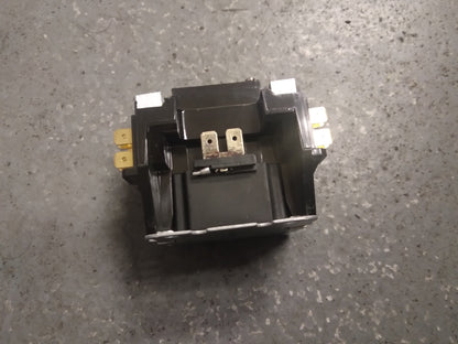 1 POLE 30A  CONTACTOR 24V COIL