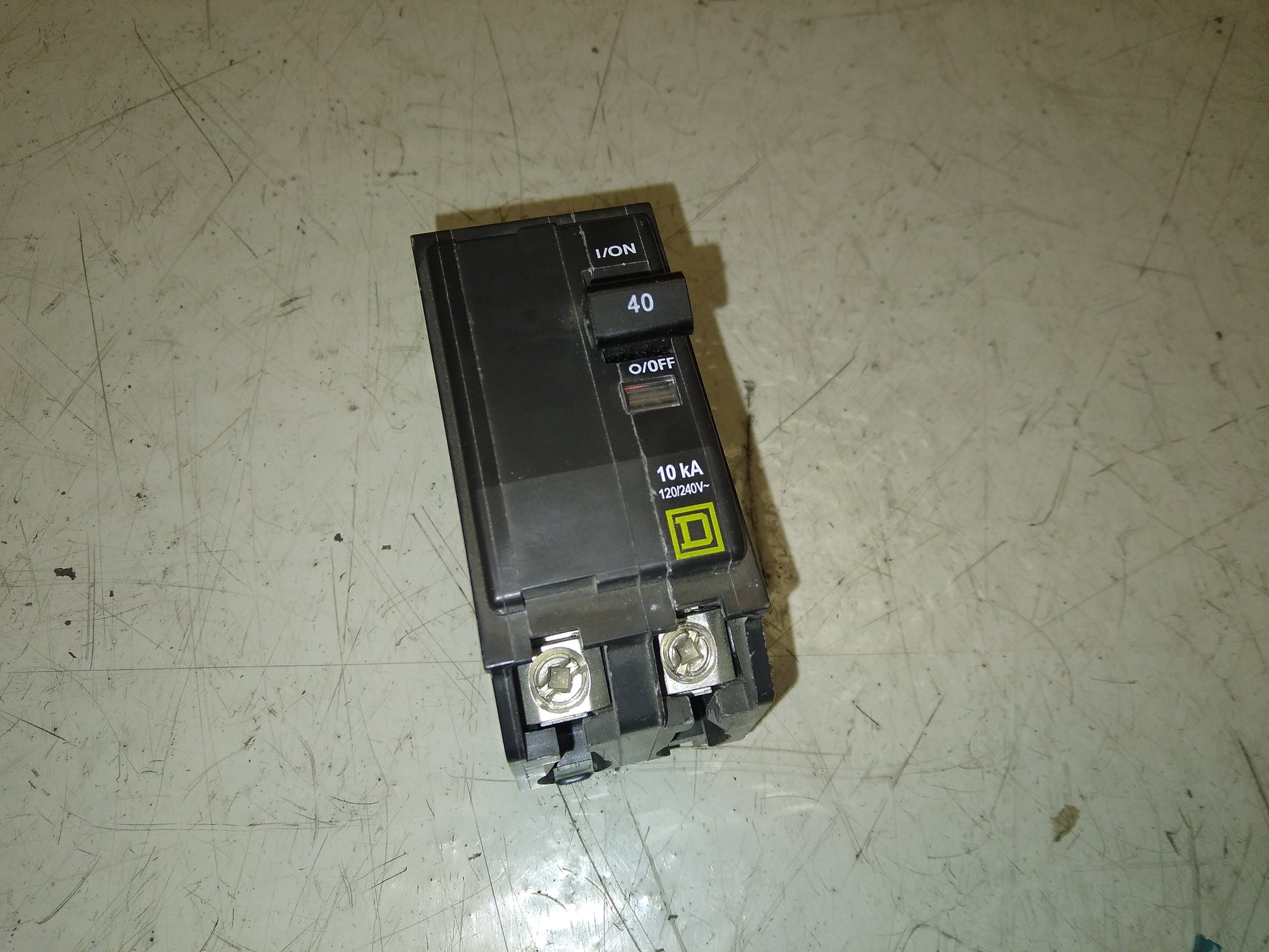 2 POLE 40 AMP CIRCUIT BREAKER 120/240 VOLT