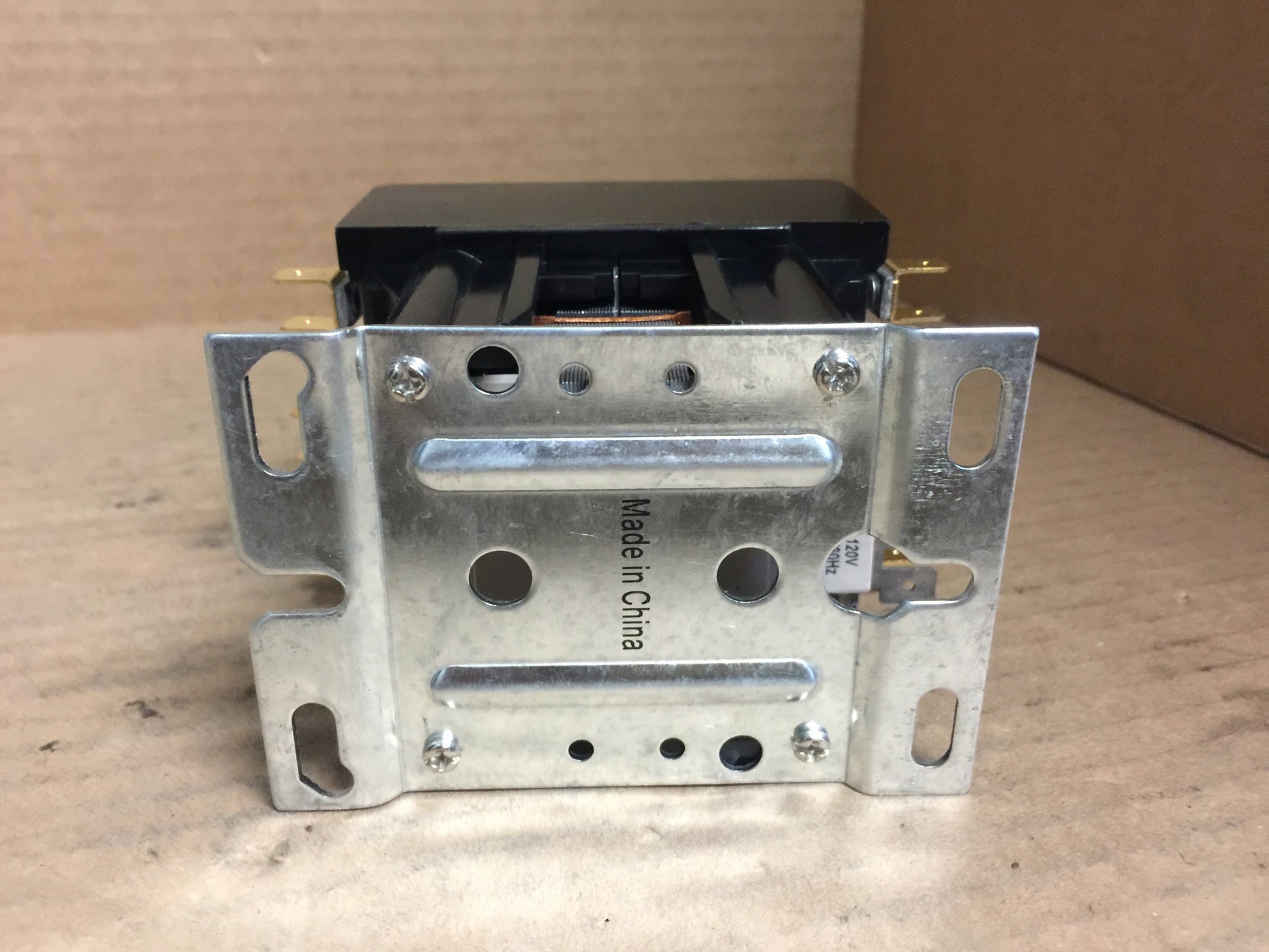 DEFINITE PURPOSE CONTACTOR W/LUGS 3P-60A-110/120V