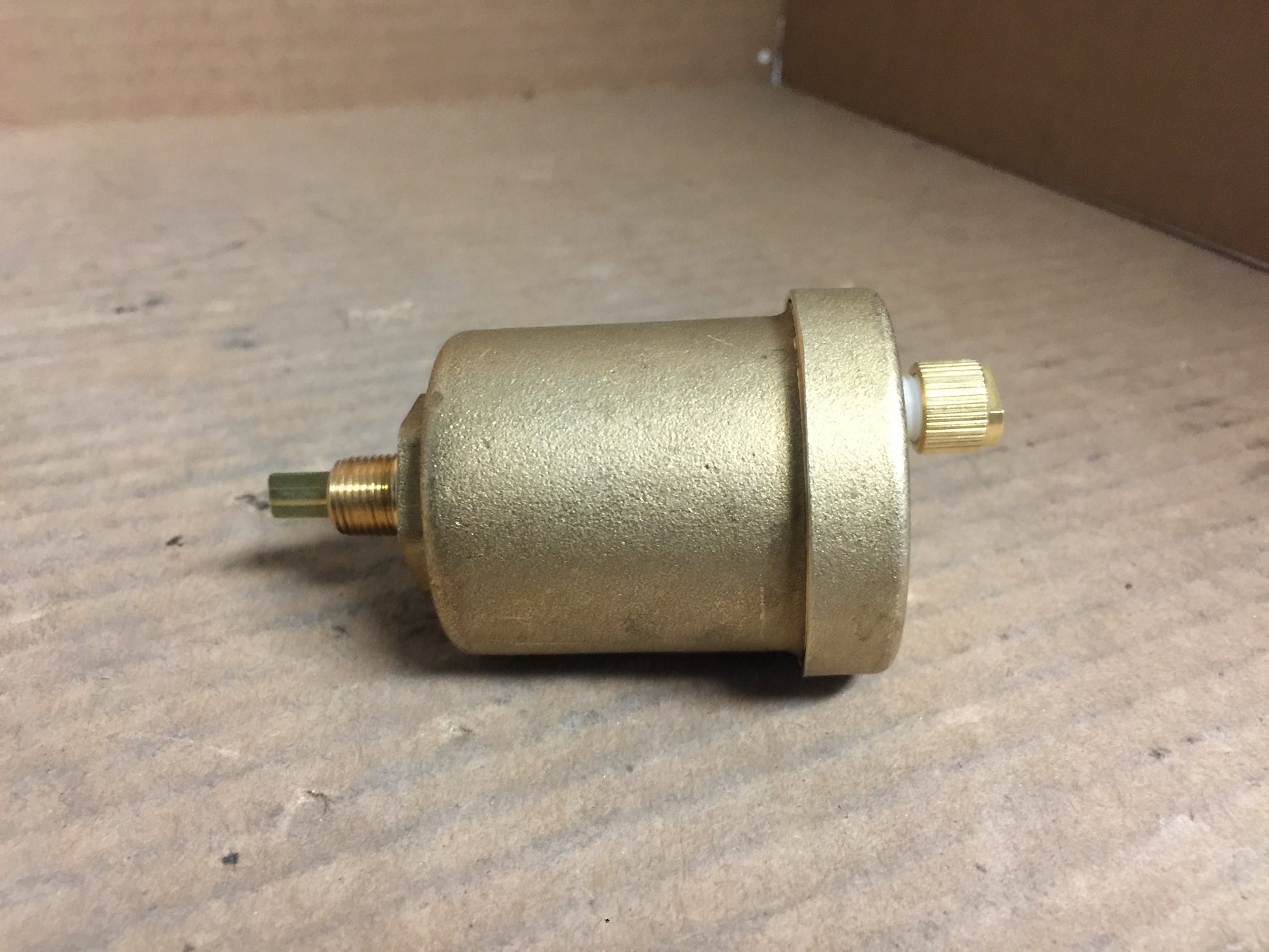 1/8" NPT GOLDTOP UNIVERSAL AIR VENT: FOR HEATING/COOLING SYSTEMS