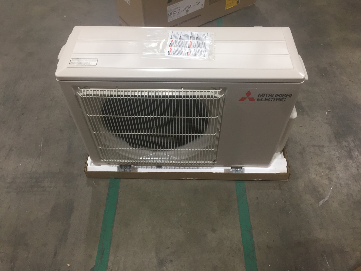 9,000 BTU SINGLE ZONE OUTDOOR HEAT PUMP DIGITAL INVERTER TECHNOLOGY MINI SPLIT 24.6 SEER 208-230/60/1 R-410A