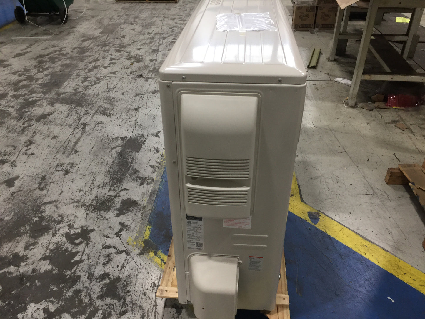 30,600 BTU SINGLE-ZONE OUTDOOR MINI-SPLIT HEAT PUMP UNIT, 14.5 SEER, 208-230/60/1, R-410A