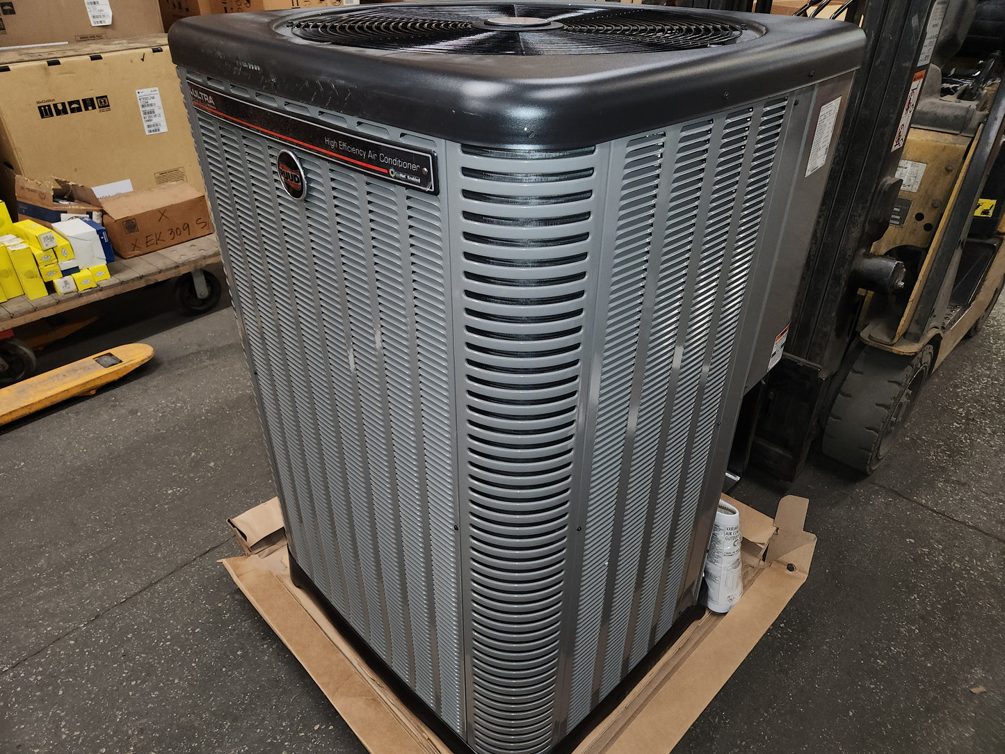 4 TON "ULTRA" SERIES COMMUNICATING VARIABLE SPEED INVERTER SPLIT-SYSTEM AIR CONDITIONER, 20 SEER 208-230/60/1 R-410A