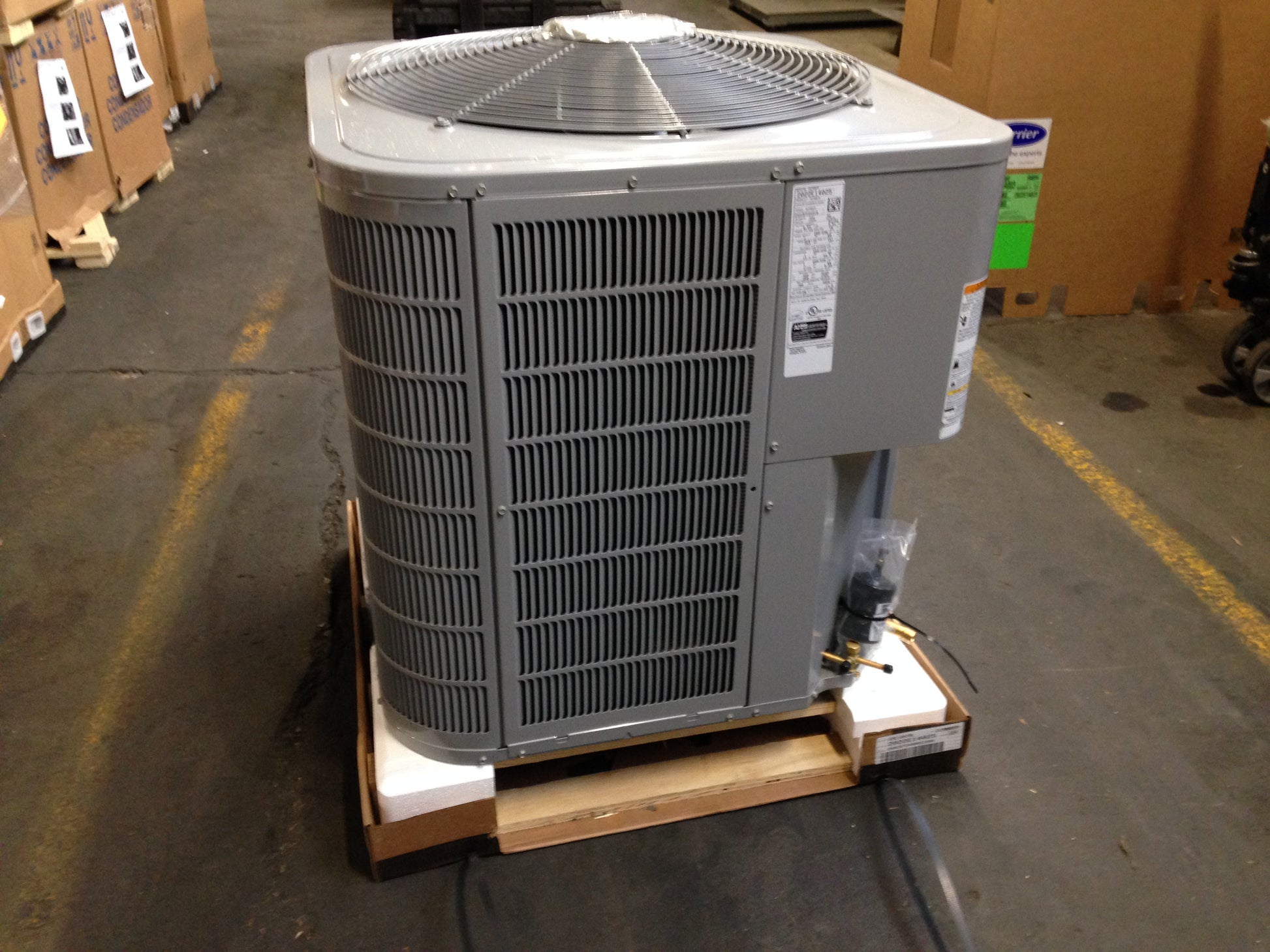 2 TON 2-STAGE SPLIT SYSTEM AIR CONDITIONER, UP TO 17 SEER, 208-230/60/1, R-410A