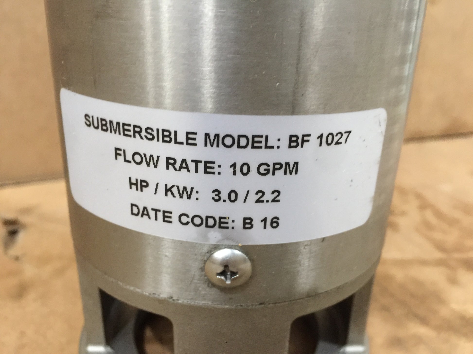 3 HP "PRO SERIES" SUBMERSIBLE BOOSTER PUMP; 10 GPM, 1/3 PHASE, 27 STAGES