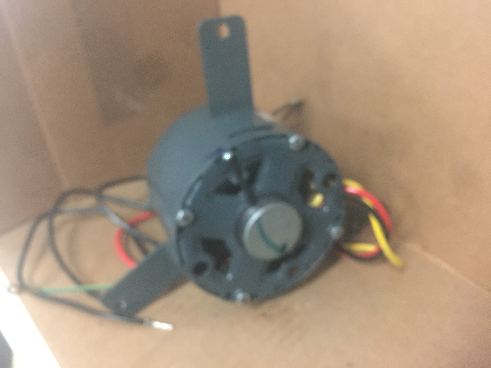 1/8 HP ELECTRICAL MOTOR 230/60/1 1050/774 RPM 2 SPEED