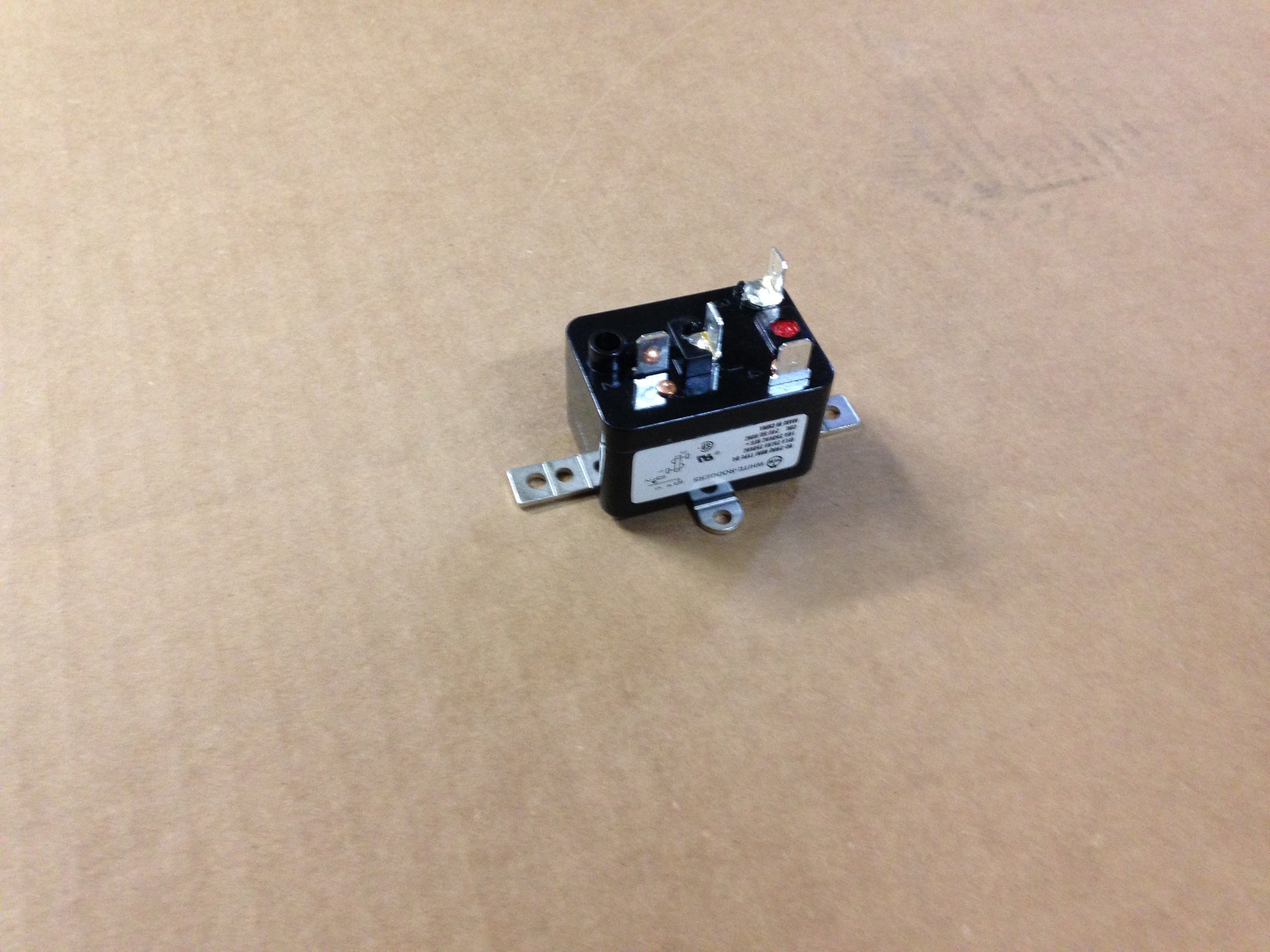 TYPE 84 SPNO ENCLOSED FAN RELAY, 24 VOLTS