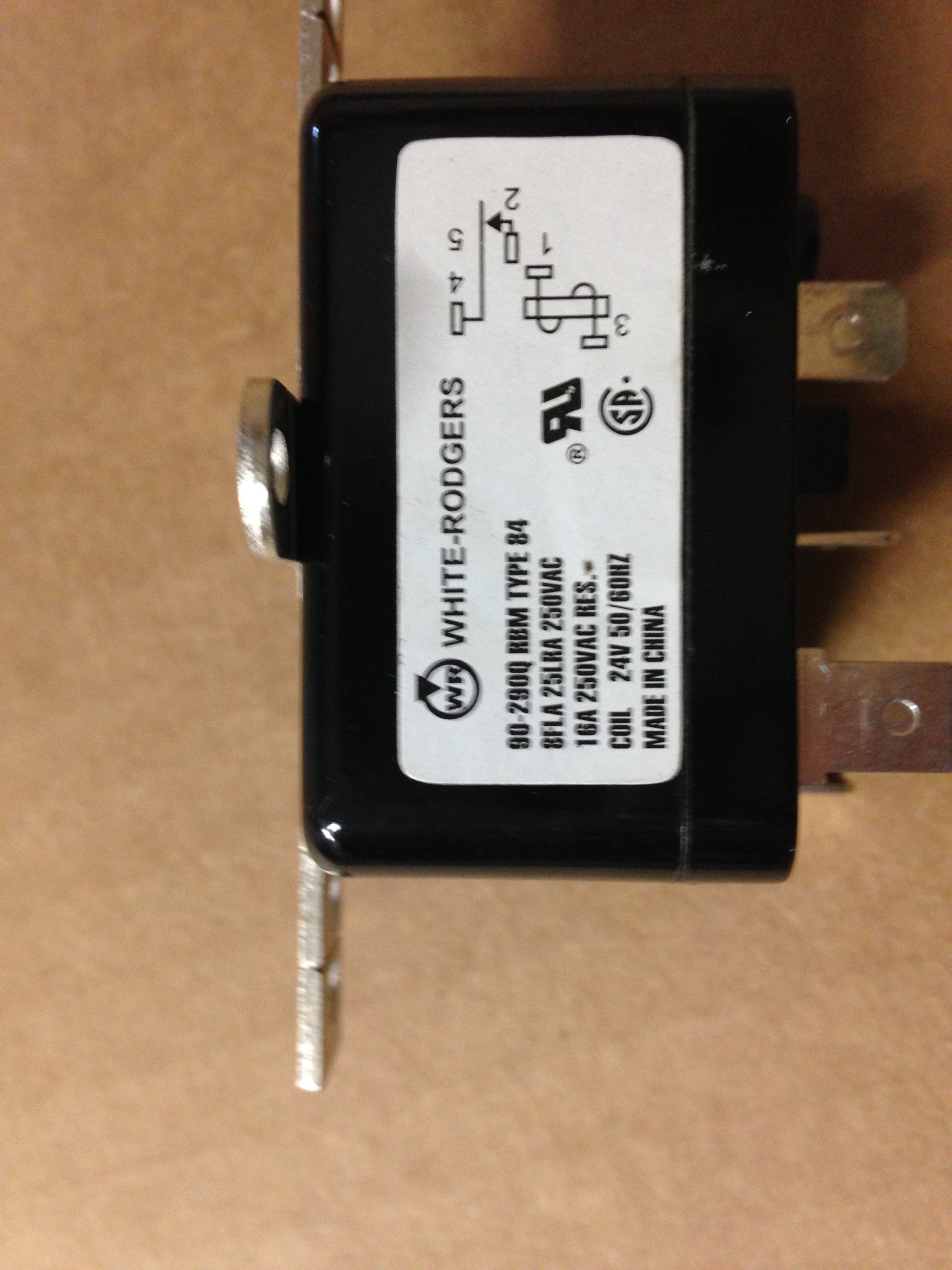 TYPE 84 SPNO ENCLOSED FAN RELAY, 24 VOLTS