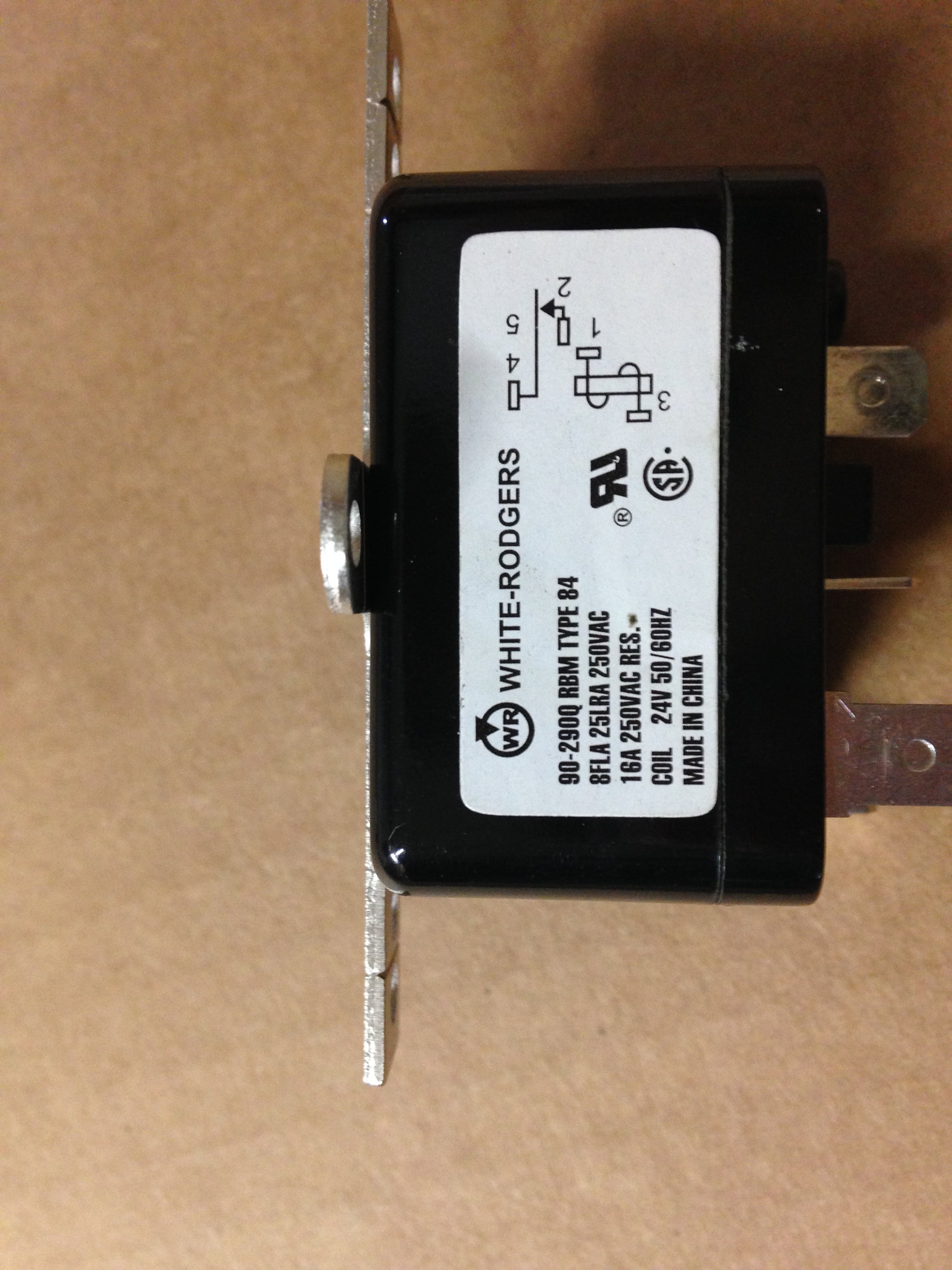 TYPE 84 SPNO ENCLOSED FAN RELAY, 24 VOLTS