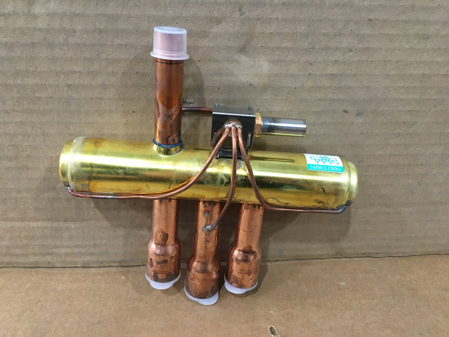 8 TON REVERSING VALVE 5/8" X 7/8" ODF SOLDER