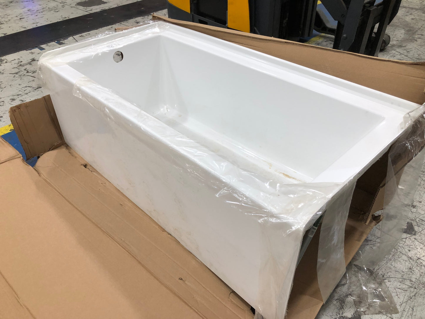 60" X 30" LEFT HAND BATHTUB