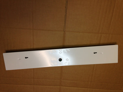 24" SLIM FLUORESCENT CLOSET LIGHT, 120V/60