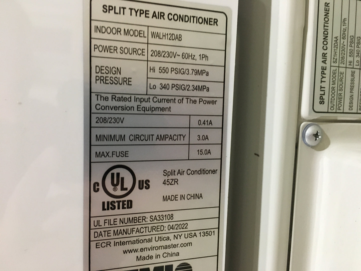 12,000 BTU SINGLE-ZONE VARIABLE SPEED INVERTER MINI SPLIT HEAT PUMP SET, 21.5 SEER 208-230/60/1 R-410A