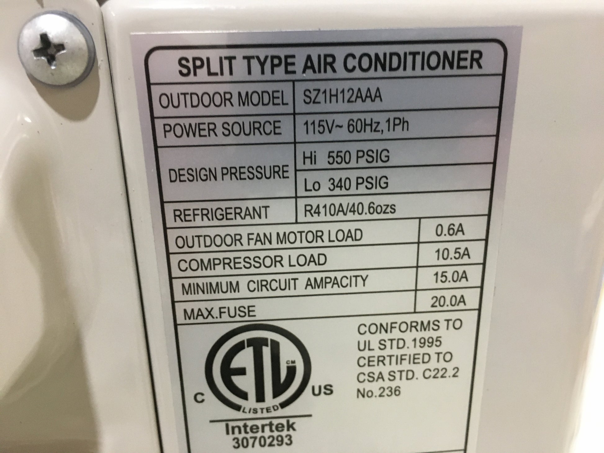 12,000 BTU SINGLE-ZONE VARIABLE SPEED INVERTER MINI SPLIT HEAT PUMP SET, 21.5 SEER 208-230/60/1 R-410A