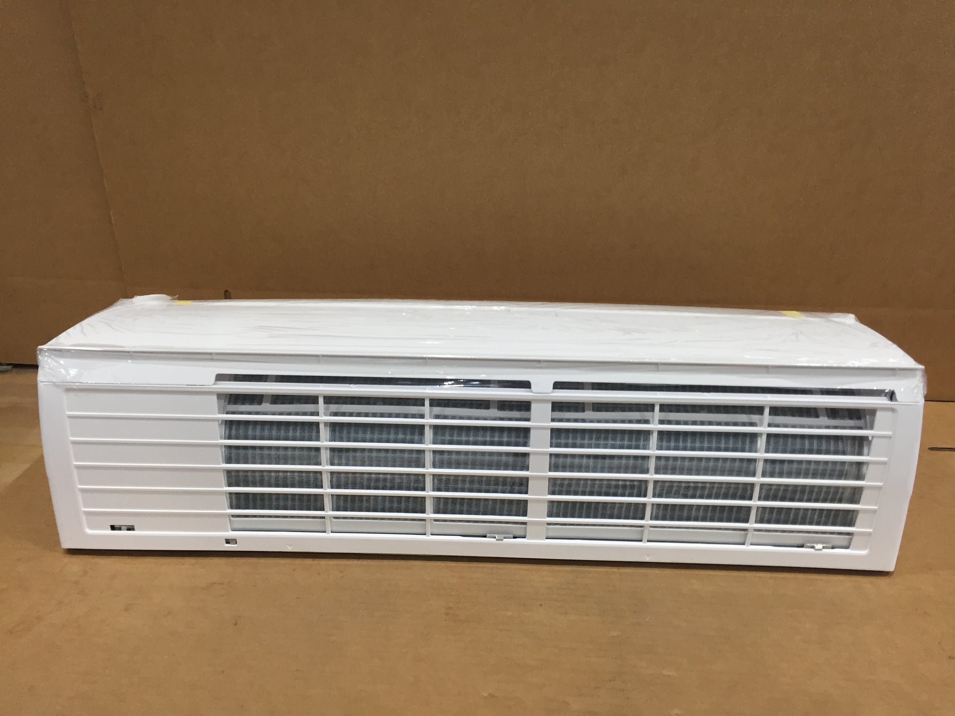 9,000 BTU Single-Zone Indoor Heat Pump Mini Split Unit, 17 Seer 208-230/60/1 