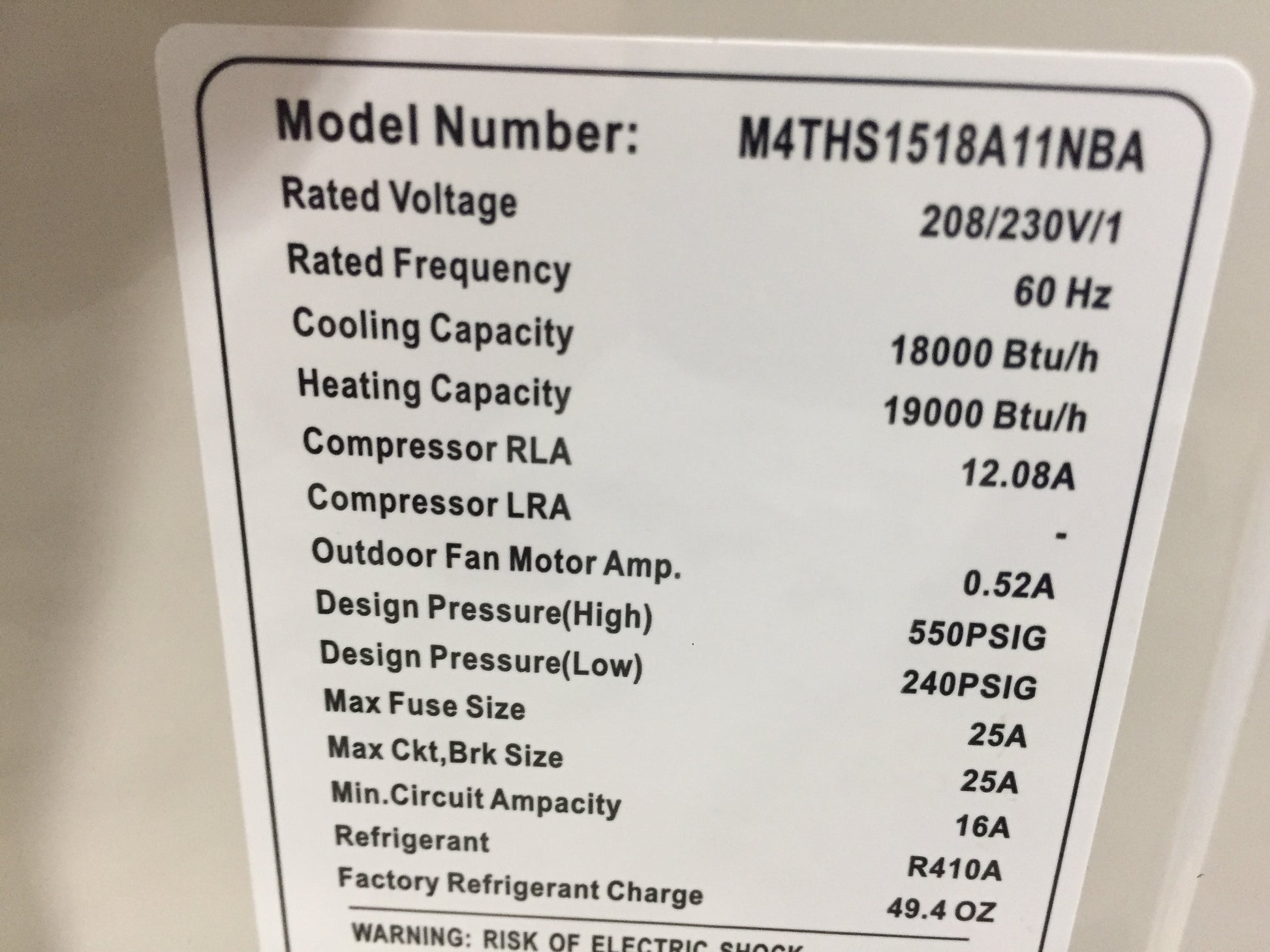 18,000 BTU SINGLE-ZONE OUTDOOR HEAT PUMP MINI SPLIT UNIT, 15 SEER 208-230/60/1 